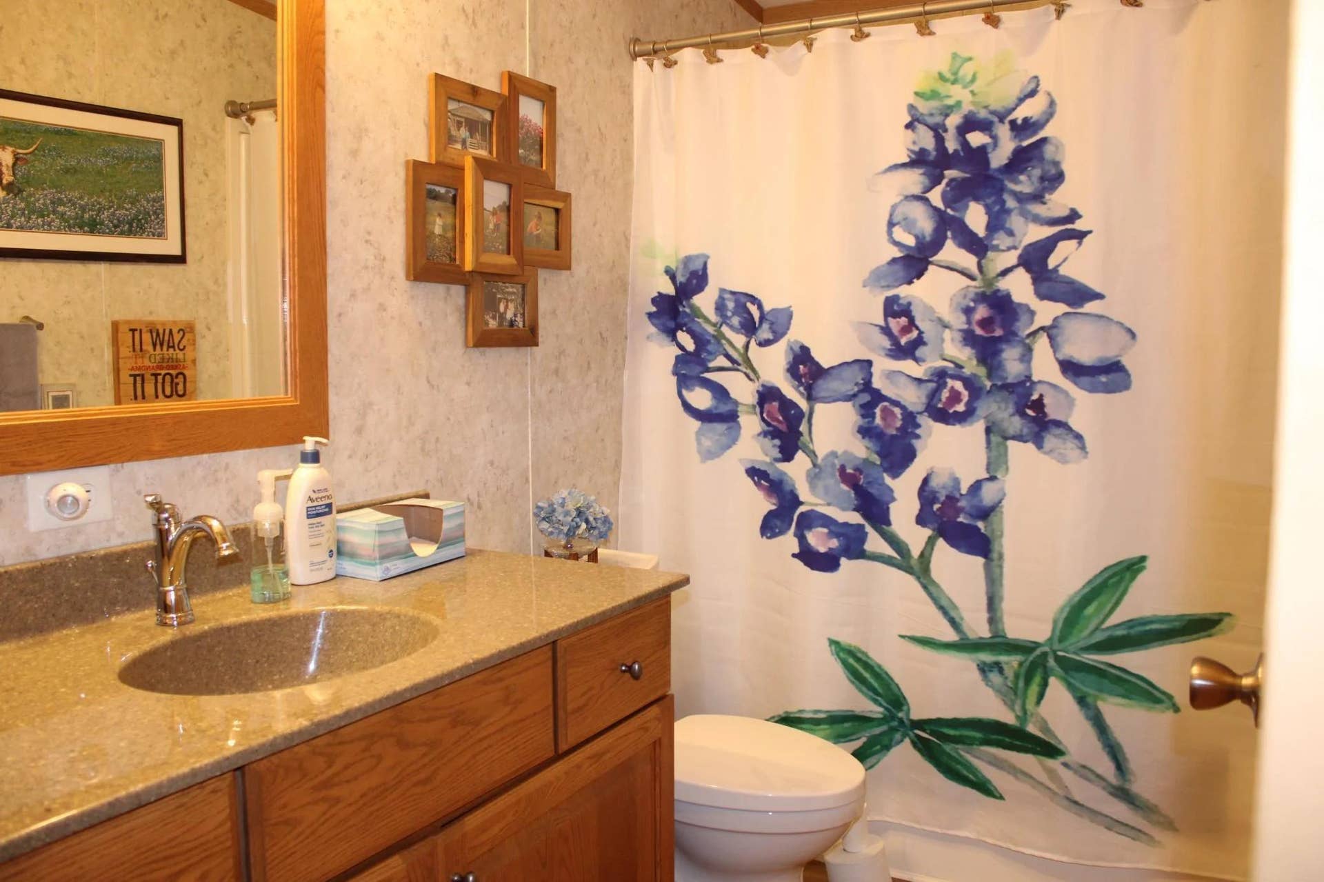 1707 Crosby Court SE, #4, Bemidji, MN 56601 Bathroom 2.jpg
