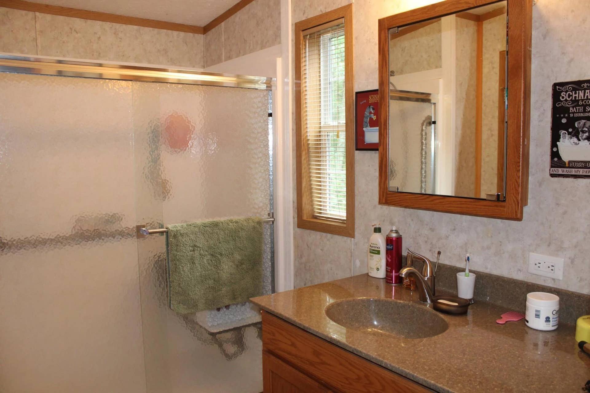 1707 Crosby Court SE, #4, Bemidji, MN 56601 Bathroom 1.jpg