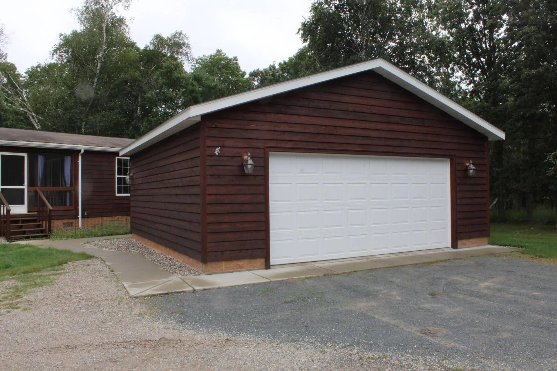 1707 Crosby Court SE, #4, Bemidji, MN 56601 Garage.jpg