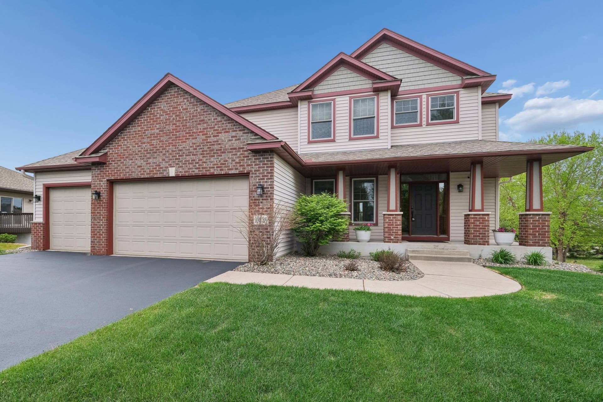 10828 Jersey Circle N, Brooklyn Park, MN 55445 Exceptional home nestled within Oxbow Creek West