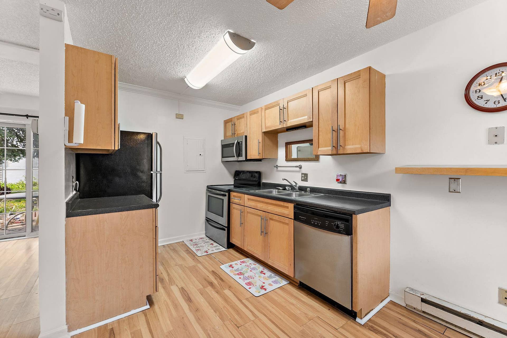1501 American Boulevard E, #204, Bloomington, MN 55425 12-web-or-mls-UAV Vision Media (9).jpg