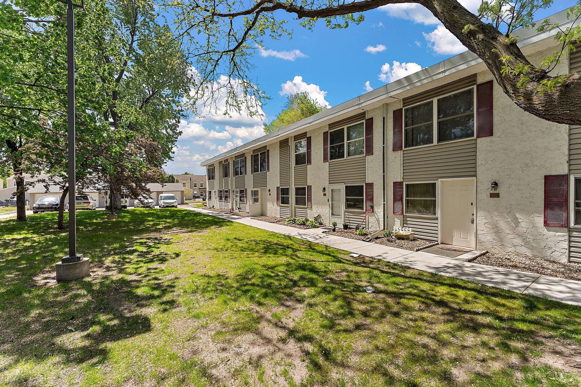 1501 American Boulevard E, #204, Bloomington, MN 55425 6-web-or-mls-UAV Vision Media (2).jpg
