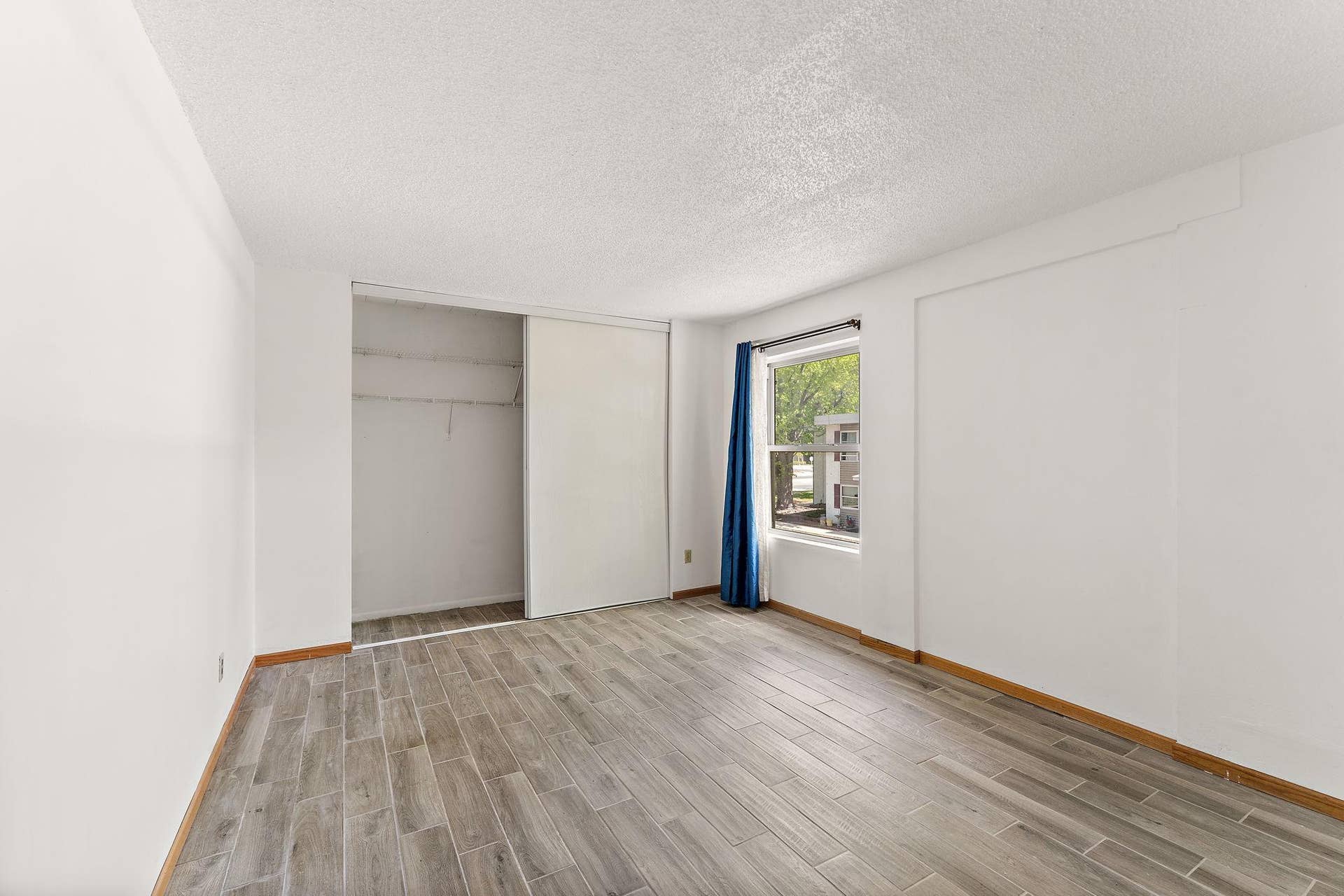 1501 American Boulevard E, #204, Bloomington, MN 55425 19-web-or-mls-UAV Vision Media (16).jpg