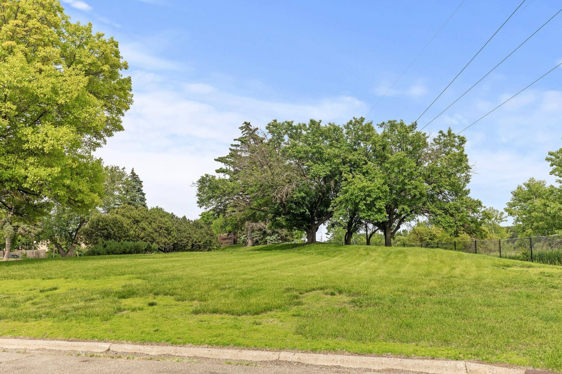 4207 Lakeside Avenue N, #328, Brooklyn Center, MN 55429 4207 Lakeside Avenue N, #328, Brooklyn Center, MN 55429