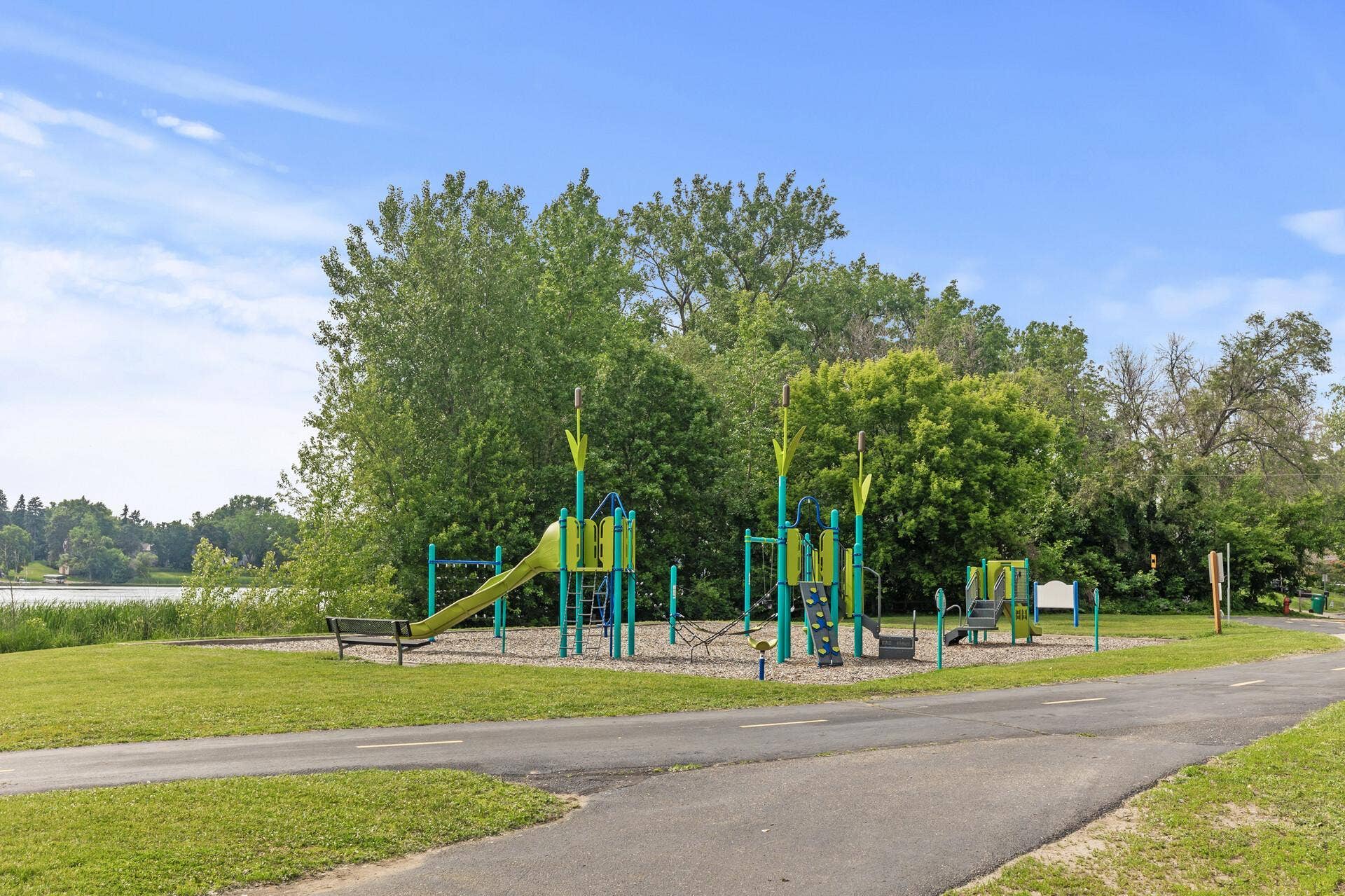 4207 Lakeside Avenue N, #328, Brooklyn Center, MN 55429 4207 Lakeside Avenue N, #328, Brooklyn Center, MN 55429