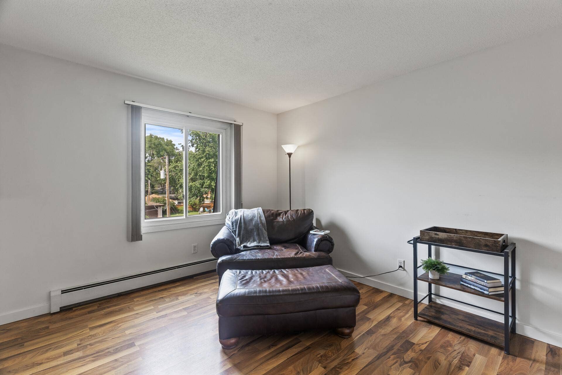 4207 Lakeside Avenue N, #328, Brooklyn Center, MN 55429 4207 Lakeside Avenue N, #328, Brooklyn Center, MN 55429