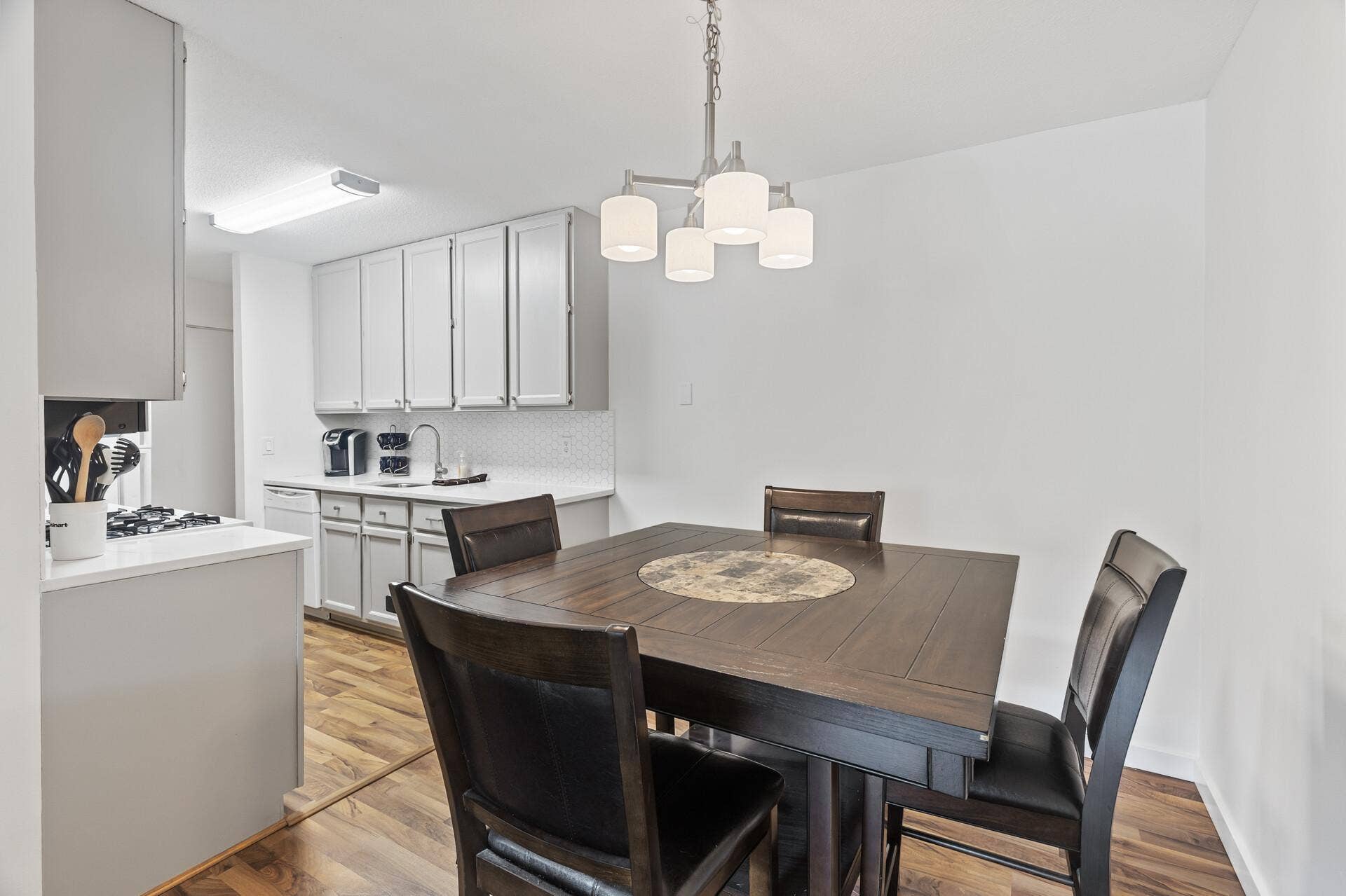 4207 Lakeside Avenue N, #328, Brooklyn Center, MN 55429 4207 Lakeside Avenue N, #328, Brooklyn Center, MN 55429