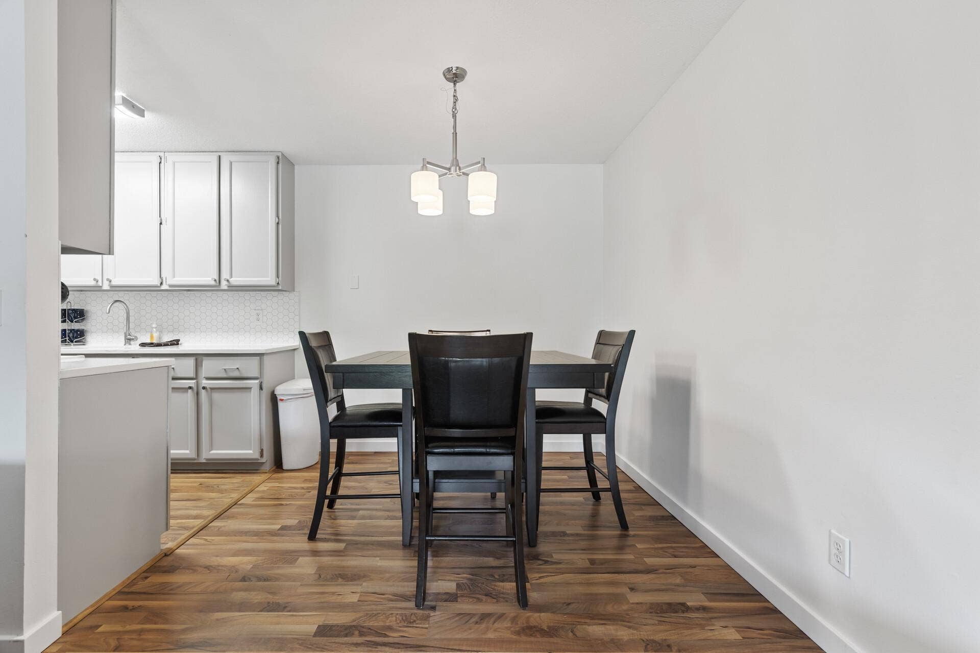 4207 Lakeside Avenue N, #328, Brooklyn Center, MN 55429 4207 Lakeside Avenue N, #328, Brooklyn Center, MN 55429