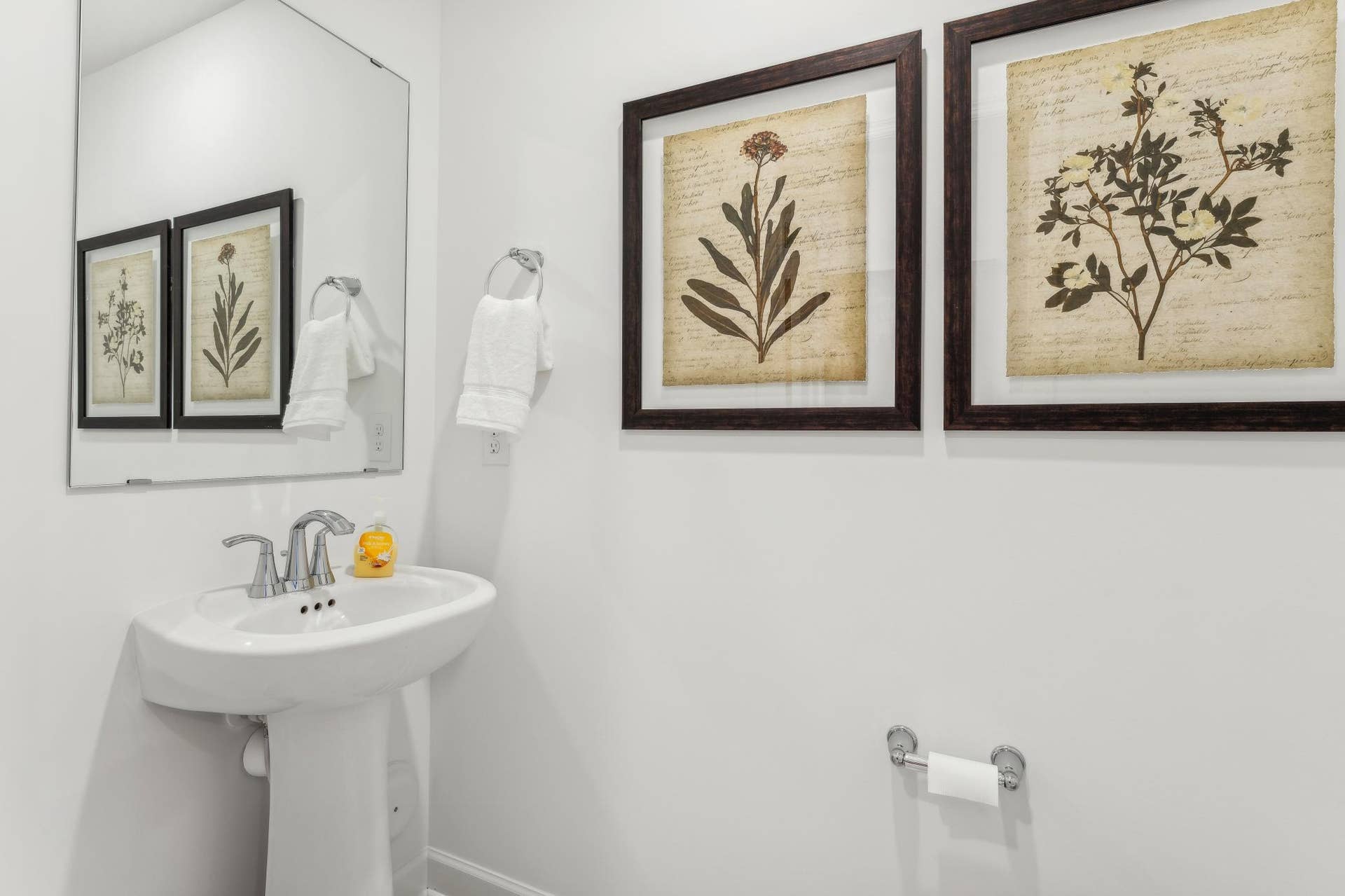 5353 Long Pointe Pass, Woodbury, MN 55129 (Photo of a model home, actual homes finishes will vary) Half bath conveniently located on the main floor!