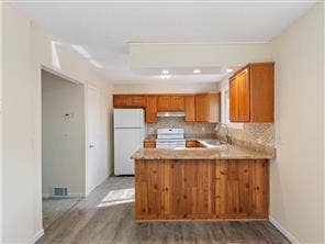 4819 Grenwich Way N, Oakdale, MN 55128 4819 Grenwich way N, Kitchen 3 pic.jpg