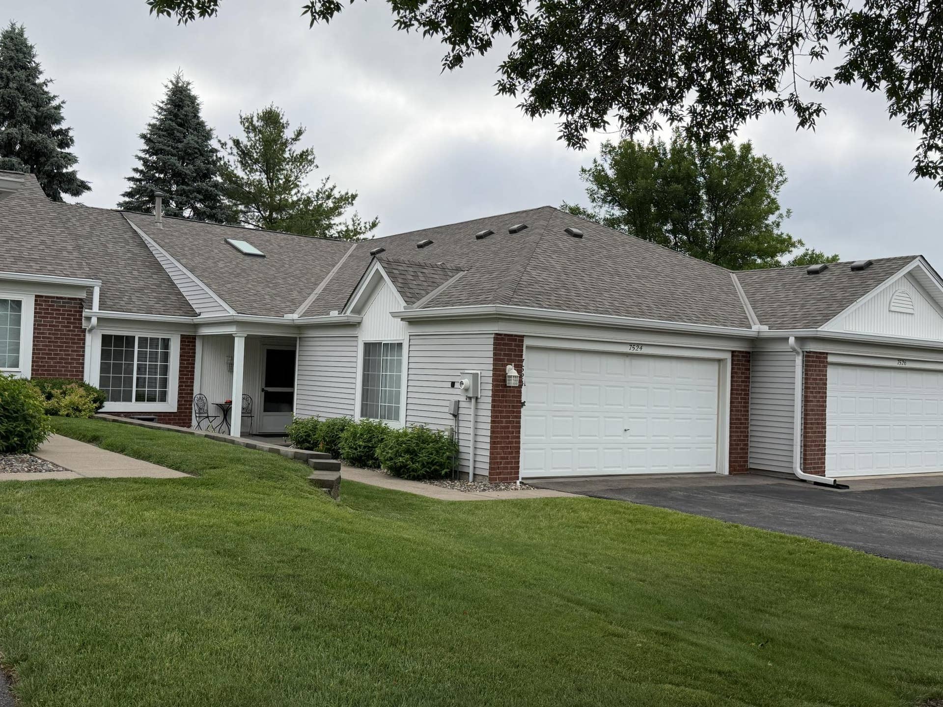 7524 Ojibway Park Road, Woodbury, MN 55125 7524 Ojibway Park Road, Woodbury, MN 55125