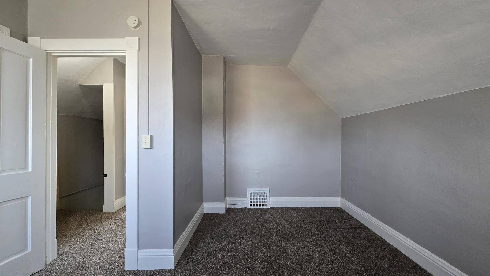 913 Mississippi Avenue NW, Bemidji, MN 56601 upstairsbed2.2.jpg