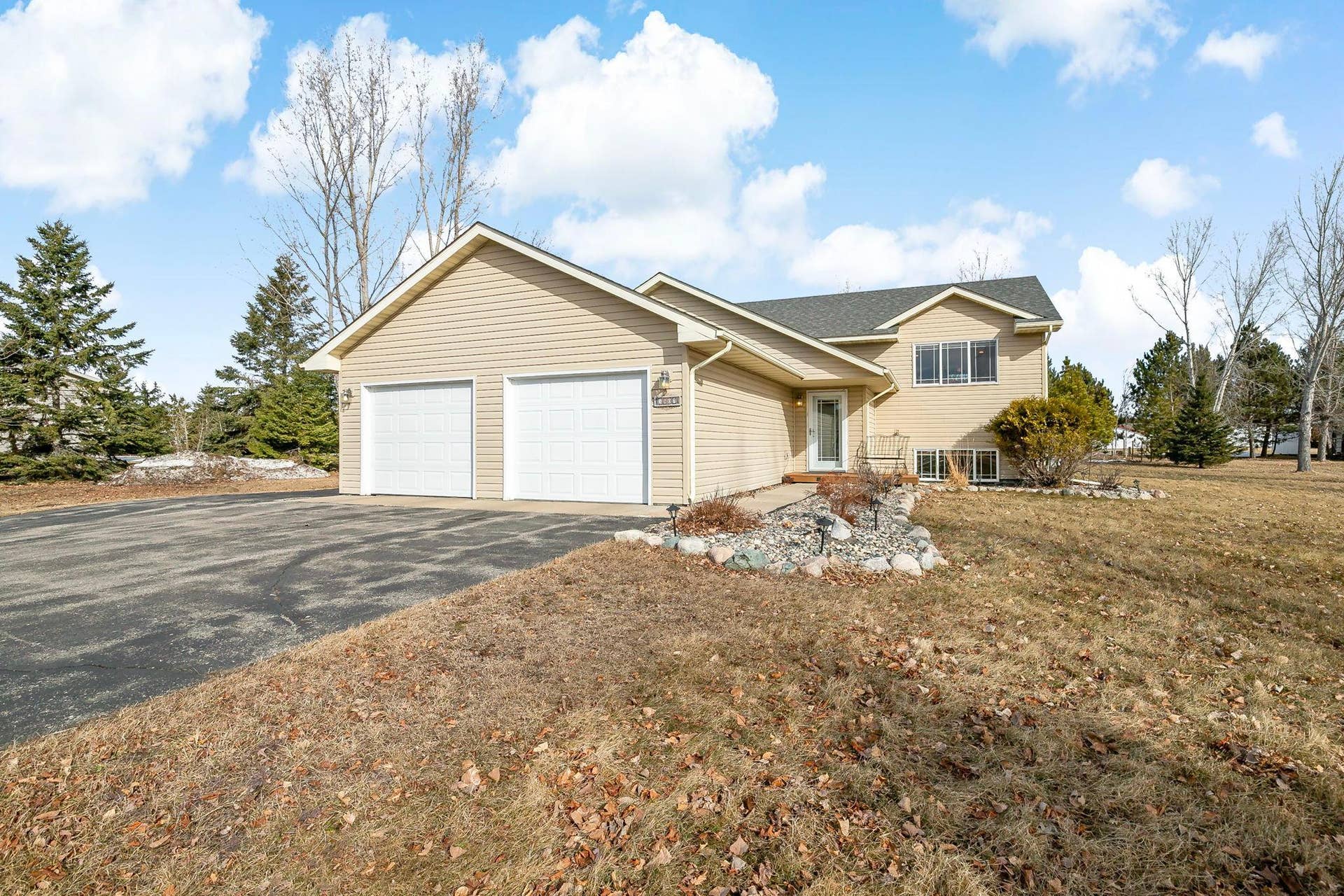 3807 Valley View Drive NE, Bemidji, MN 56601 3807 Valley View Drive NE, Bemidji, MN 56601