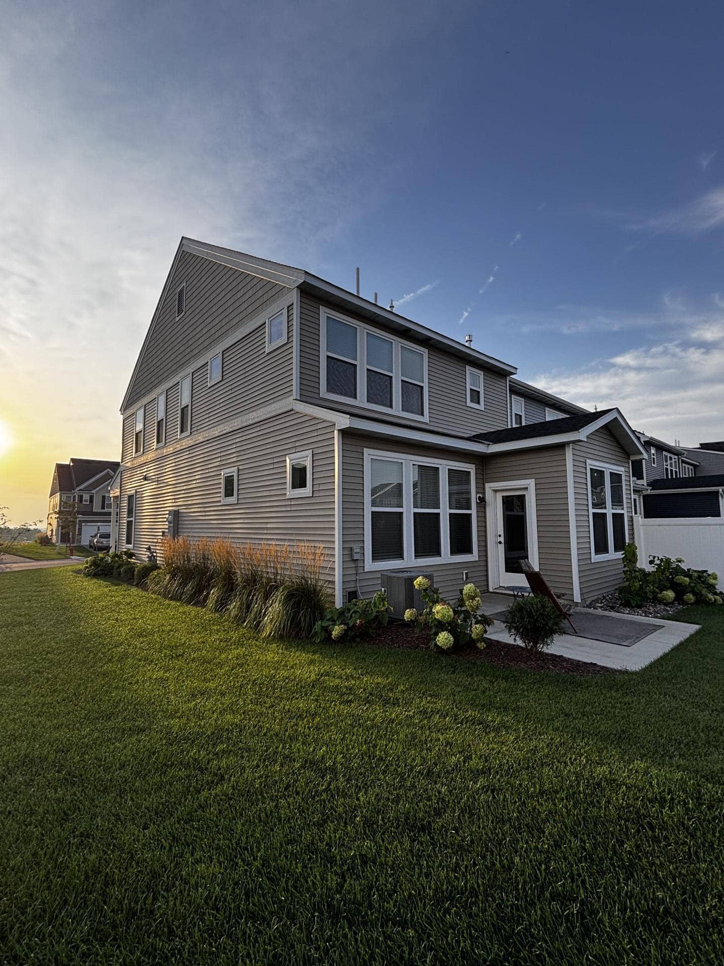212 Junco Road N, Lake Elmo, MN 55042 212 Junco Road N, Lake Elmo, MN 55042