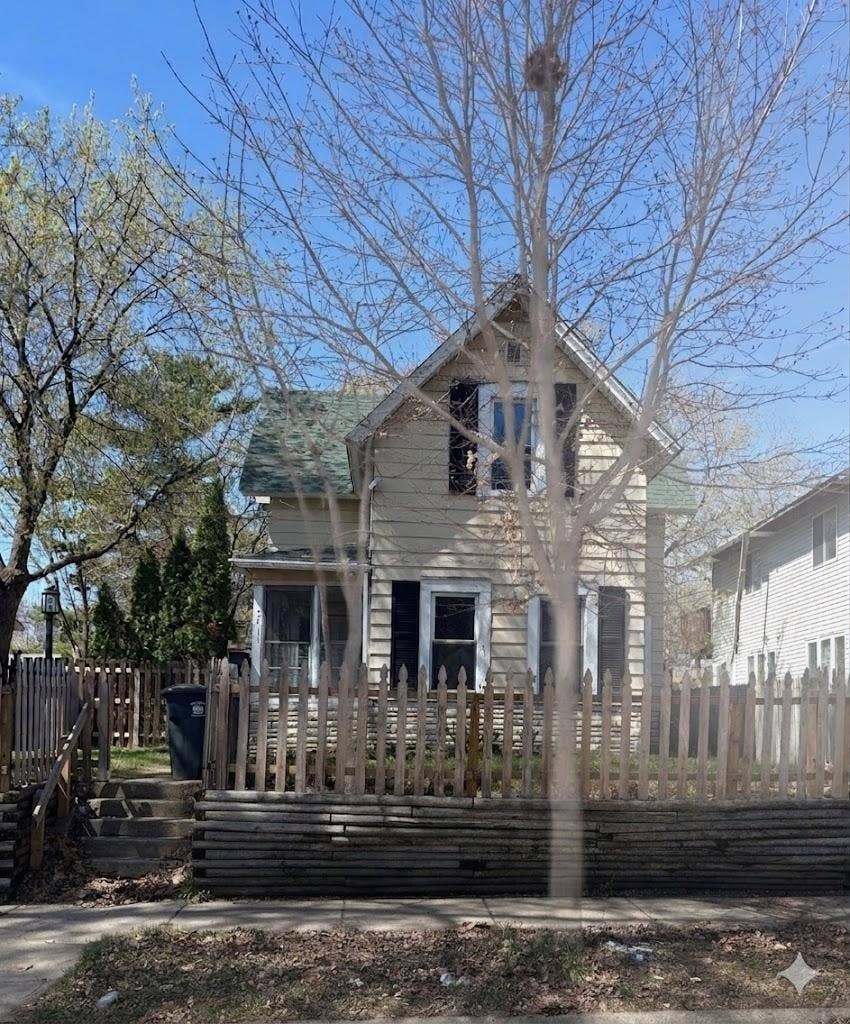 3611 Queen Avenue N, 12, Minneapolis, MN 55412 Classic two-story home in the Cleveland neighborhood with inviting front porch