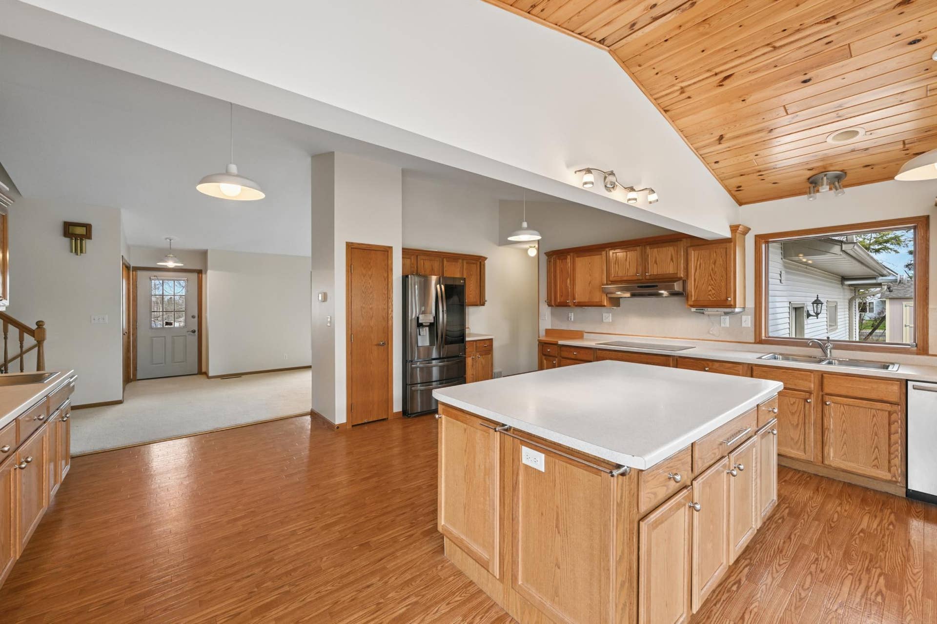 2120 Grotte Avenue NE, Bemidji, MN 56601 9_abc_5994.jpg