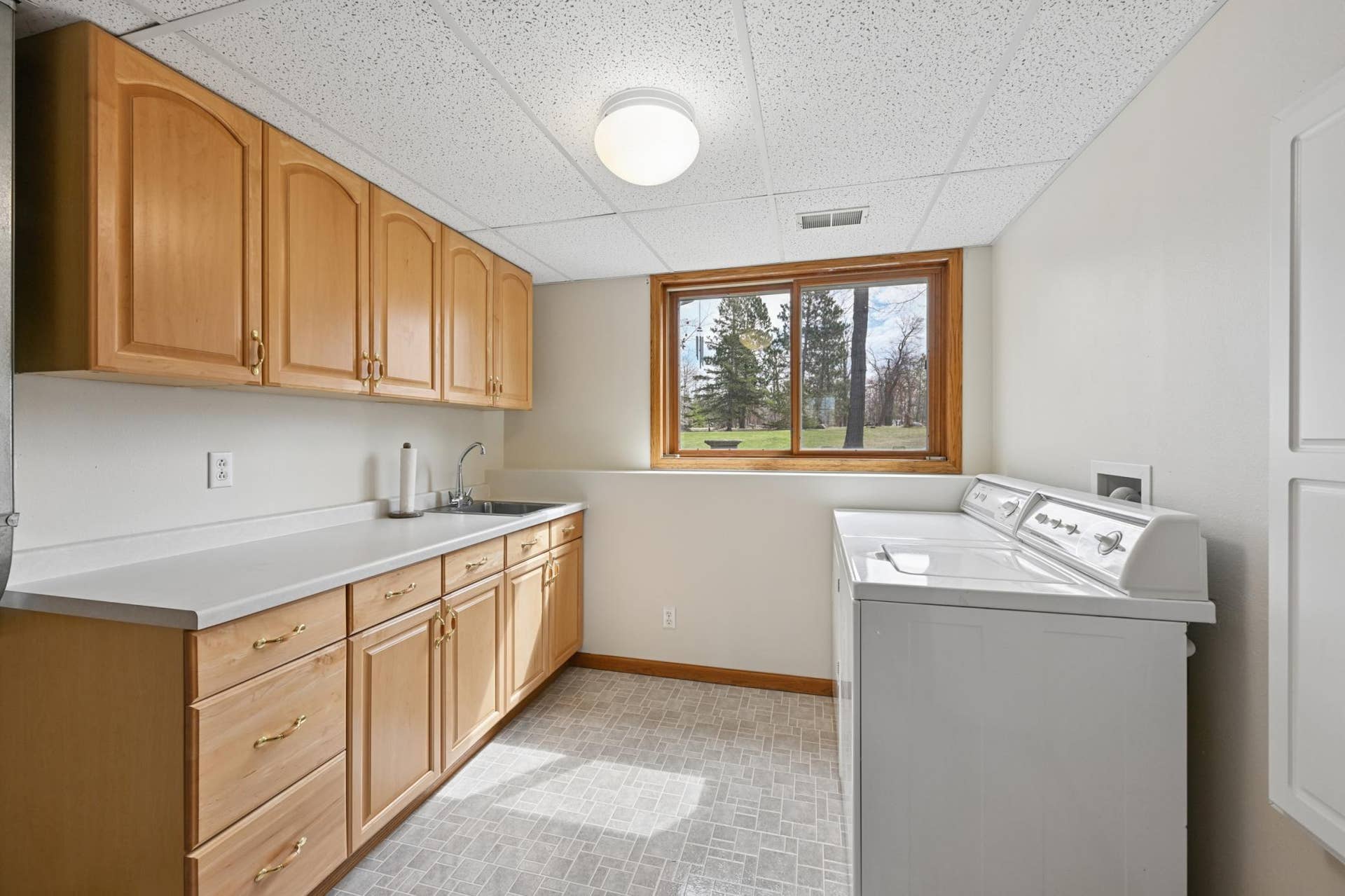 2120 Grotte Avenue NE, Bemidji, MN 56601 30_dsc_6110.jpg