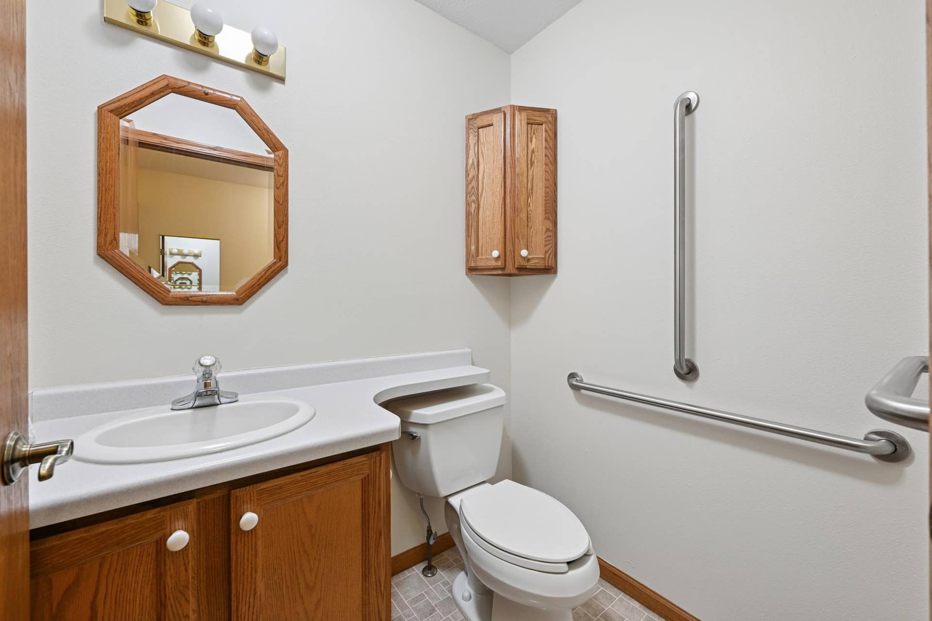 2120 Grotte Avenue NE, Bemidji, MN 56601 29_abc_6024.jpg