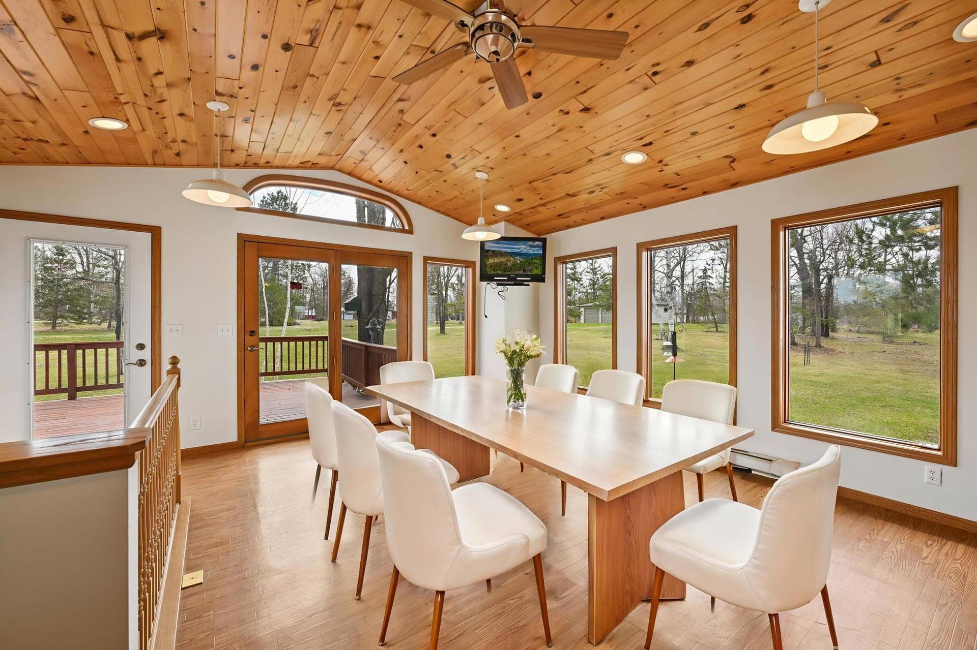 2120 Grotte Avenue NE, Bemidji, MN 56601 14_abc_6019.jpg