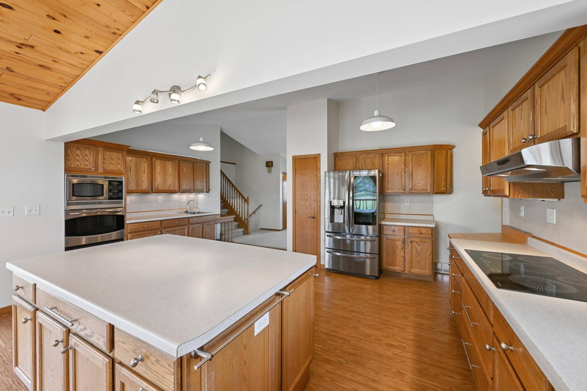 2120 Grotte Avenue NE, Bemidji, MN 56601 10_abc_5999.jpg