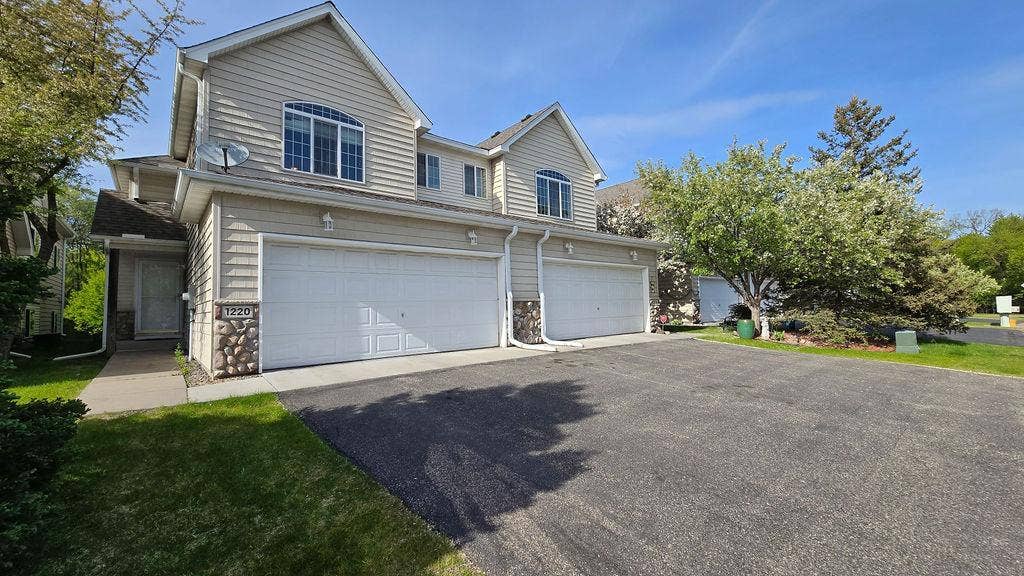 1220 Dupont Lane N, Brooklyn Park, MN 55444 3.jpg