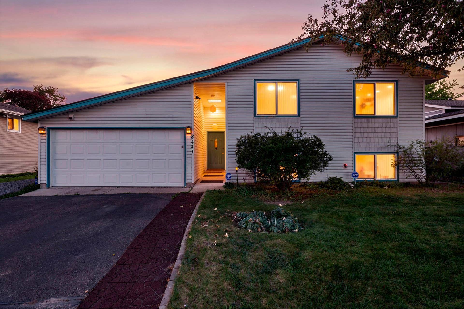 8441 Idaho Avenue N, Brooklyn Park, MN 55445 8441 Idaho Avenue N, Brooklyn Park, MN 55445