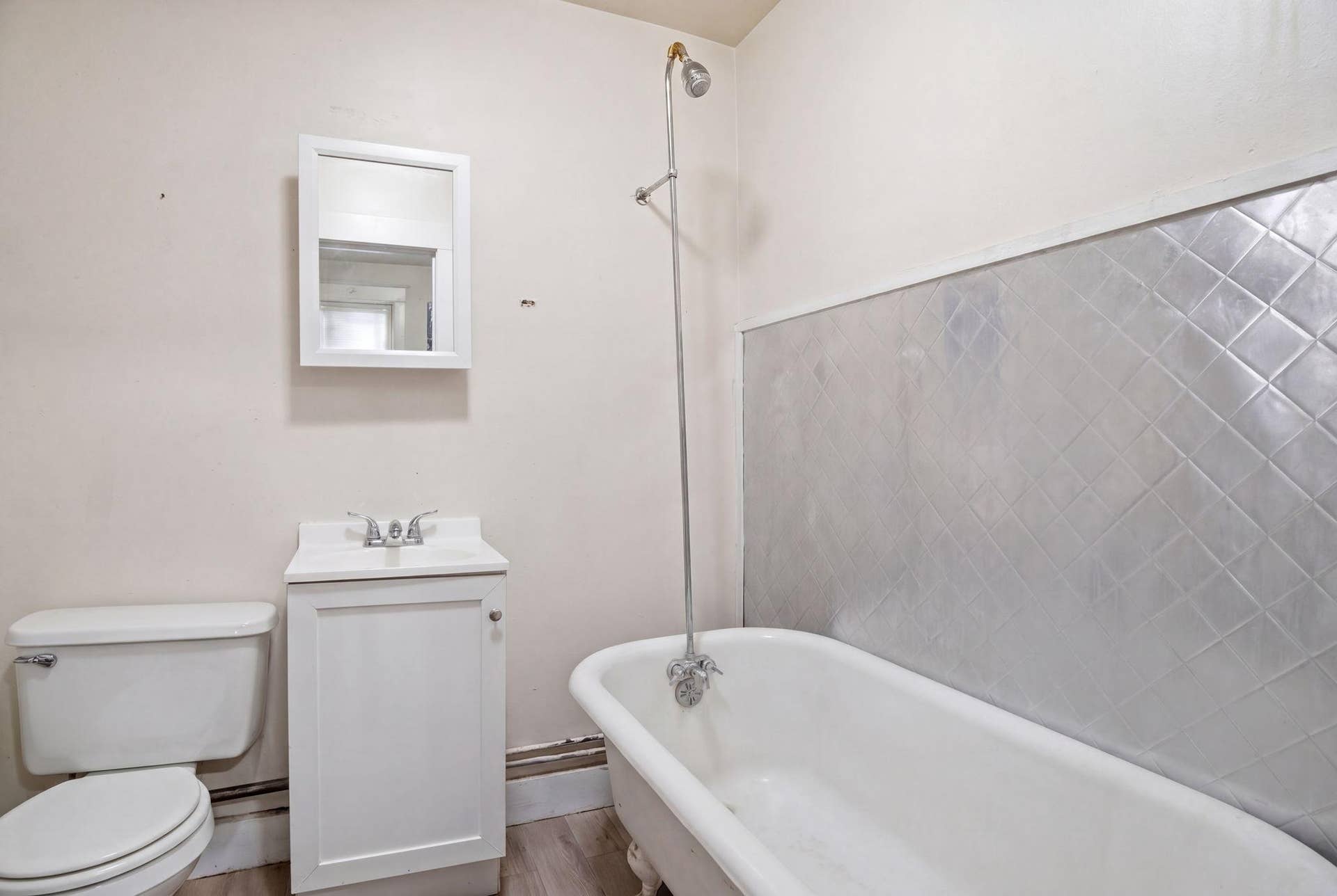 686 Virginia Street, 102, Saint Paul, MN 55103 10-web-or-mls-011_DSC05777.png