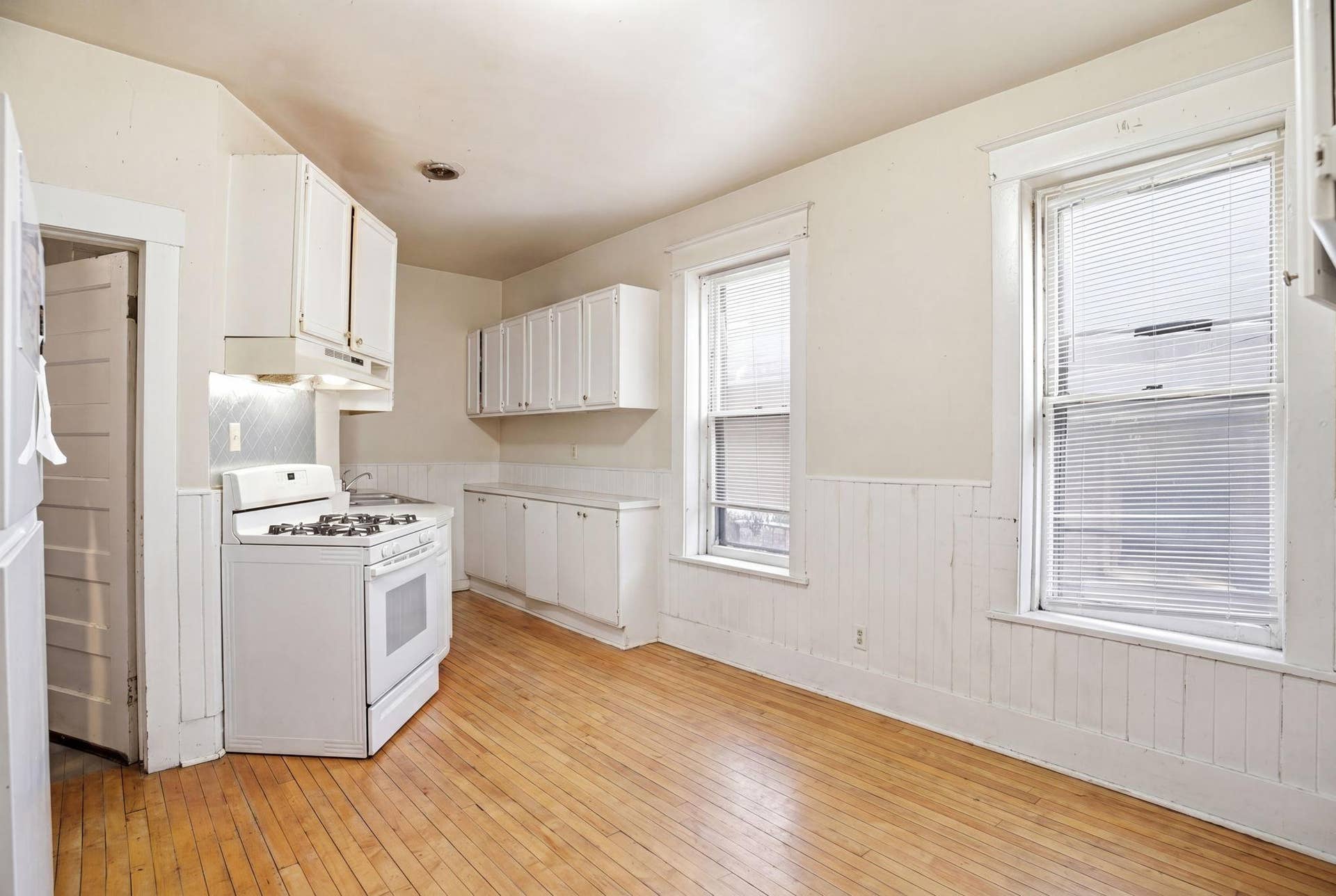 686 Virginia Street, 102, Saint Paul, MN 55103 5-web-or-mls-005_DSC05782.png