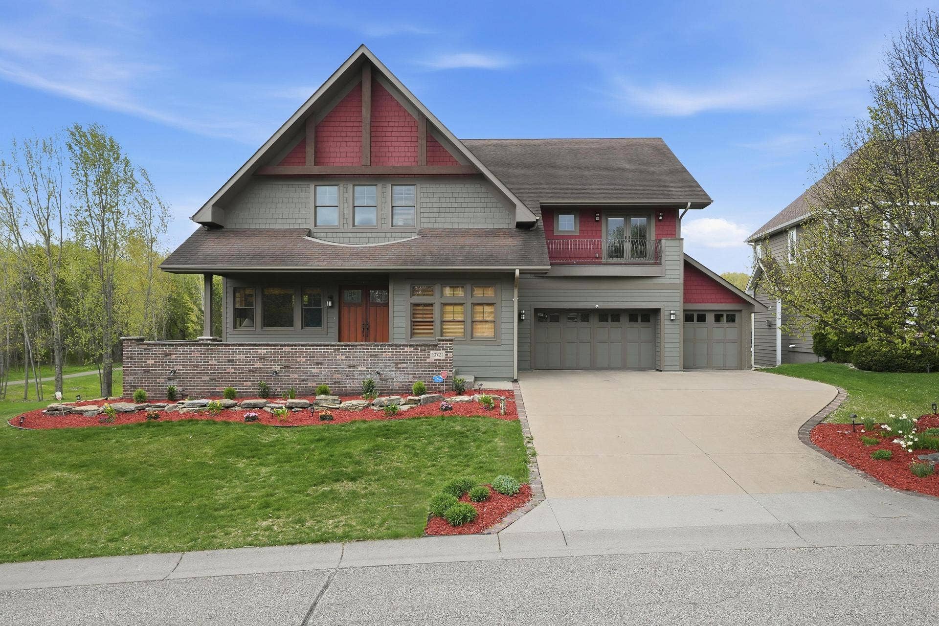 10721 Watersedge Lane, Woodbury, MN 55129 10721 Watersedge Lane, Woodbury, MN 55129