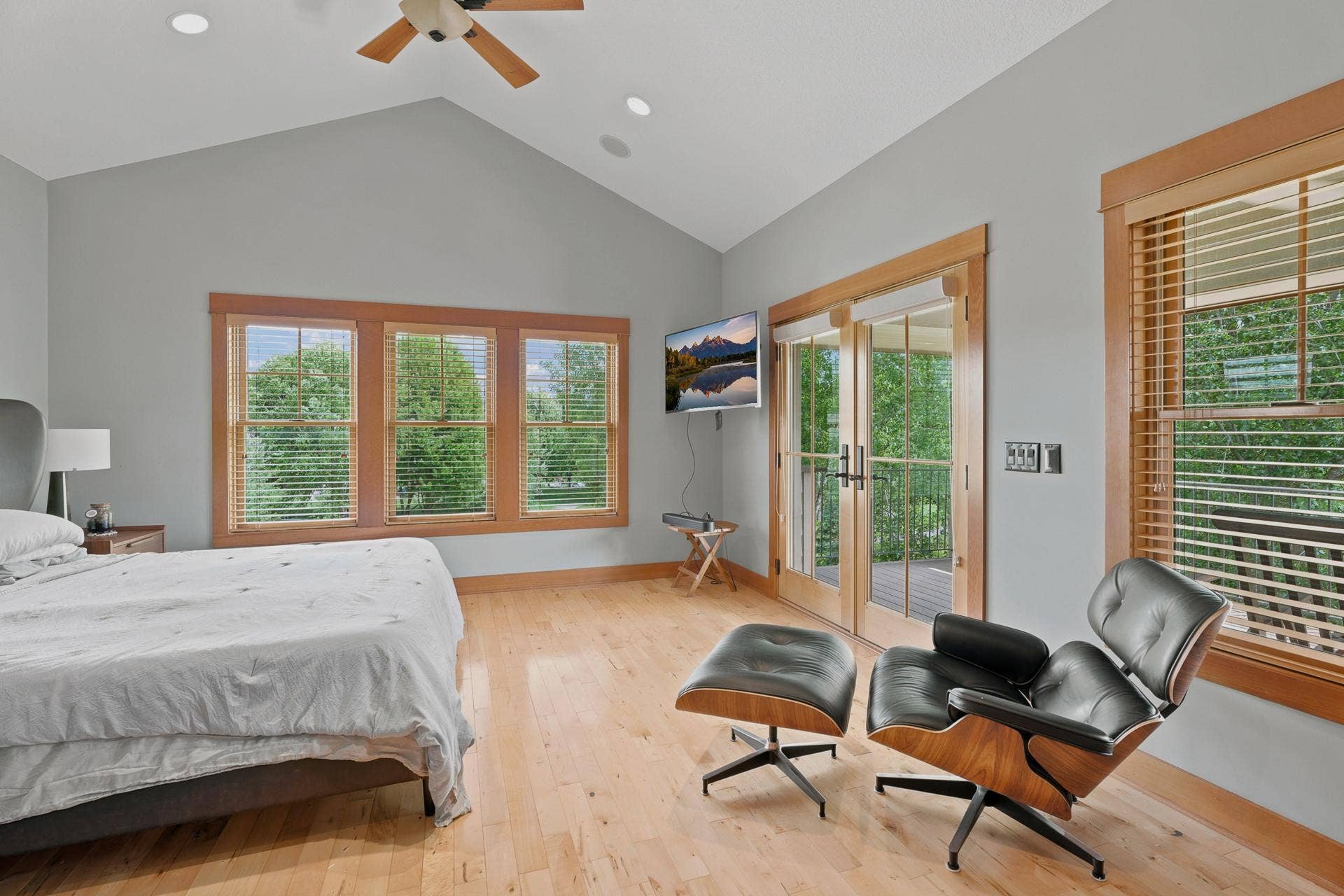 10721 Watersedge Lane, Woodbury, MN 55129 10721 Watersedge Lane, Woodbury, MN 55129