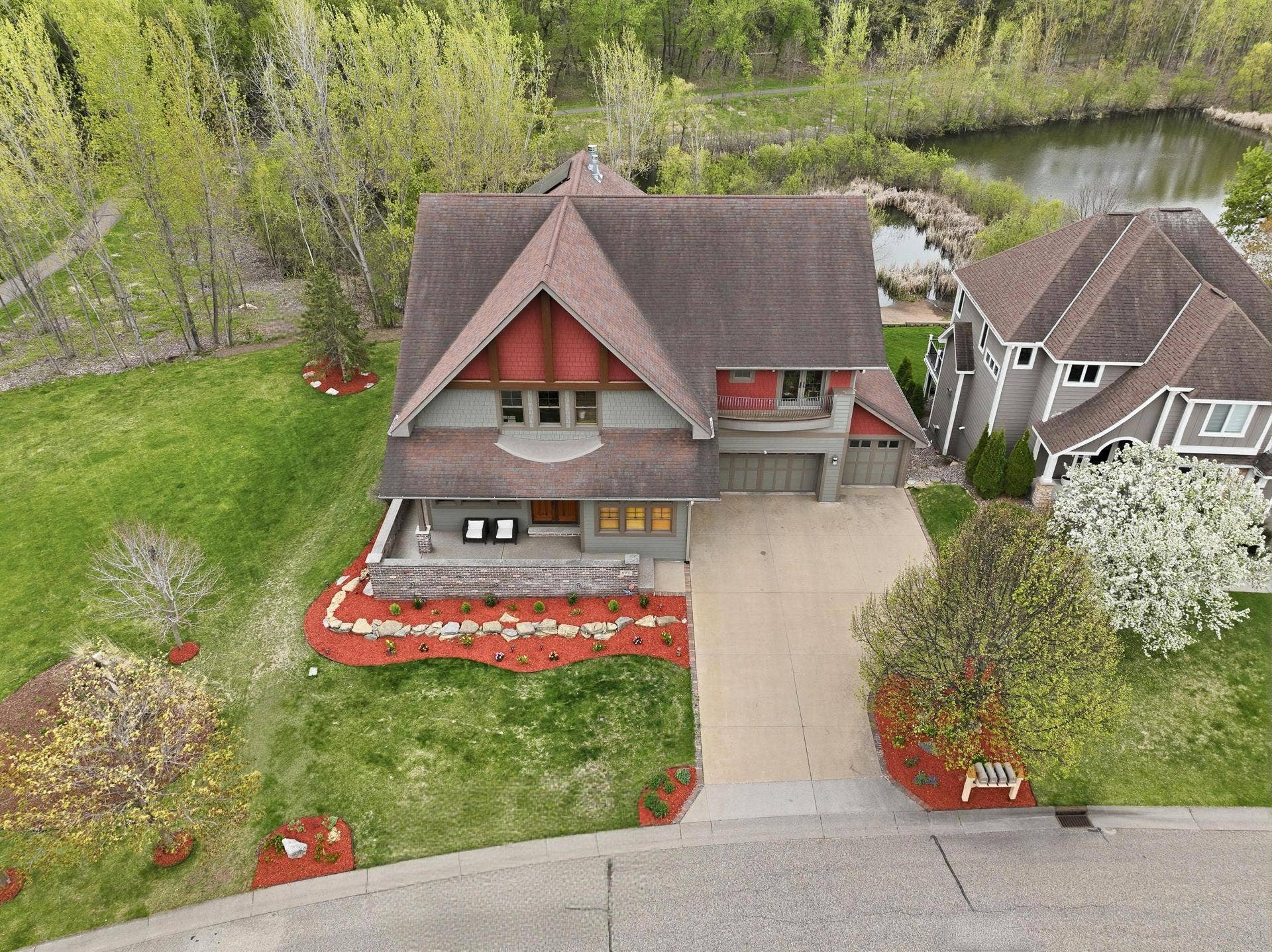 10721 Watersedge Lane, Woodbury, MN 55129 10721 Watersedge Lane, Woodbury, MN 55129