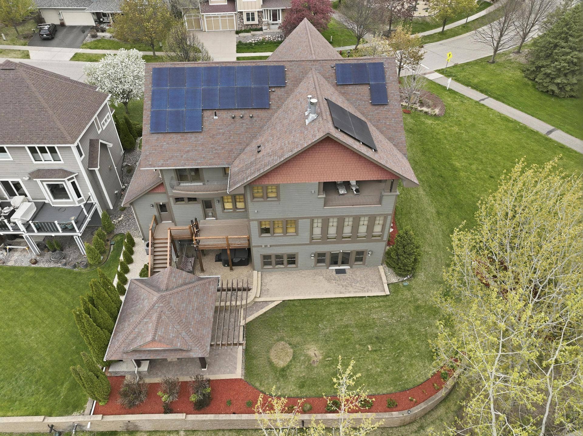 10721 Watersedge Lane, Woodbury, MN 55129 10721 Watersedge Lane, Woodbury, MN 55129