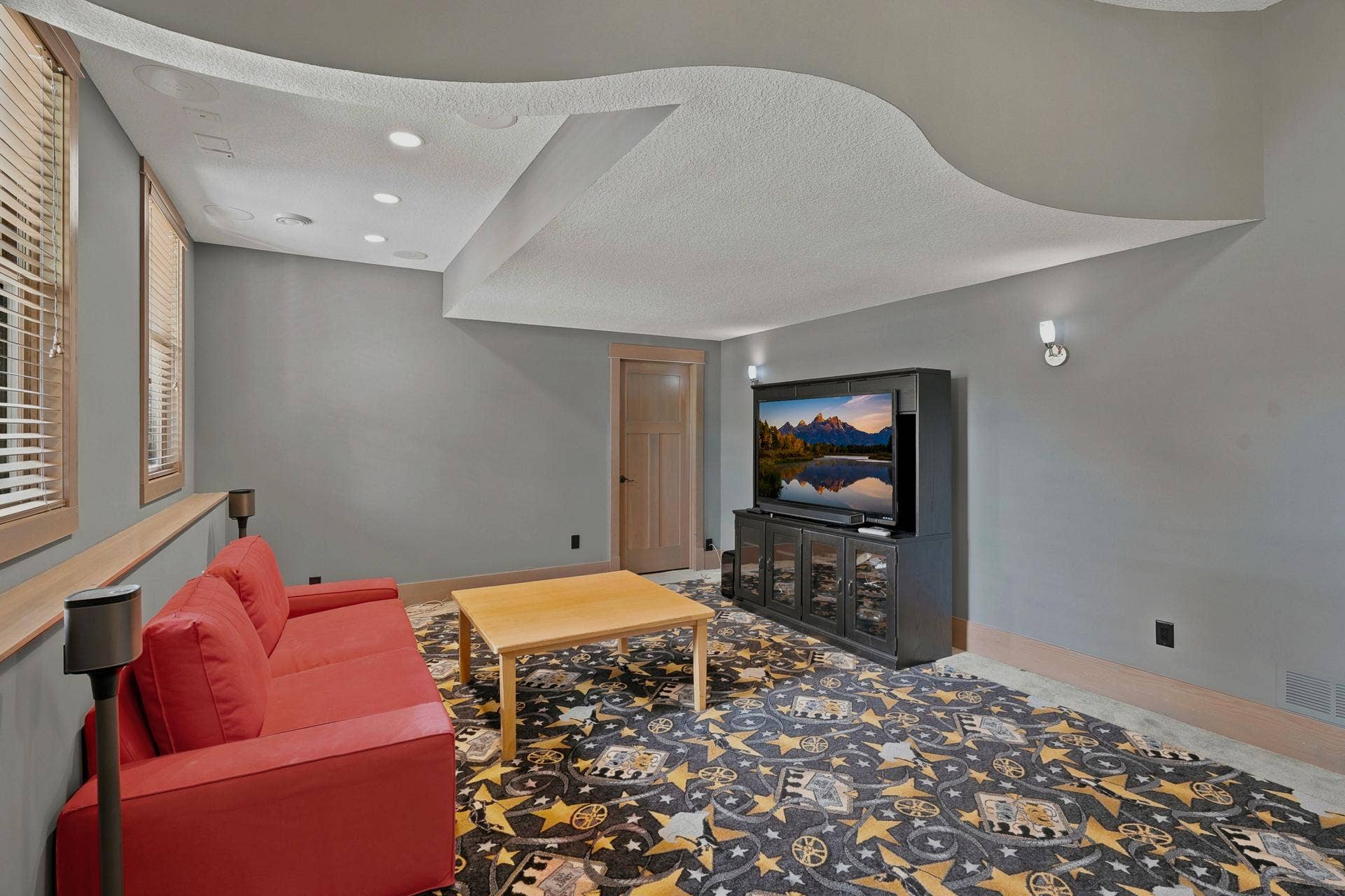 10721 Watersedge Lane, Woodbury, MN 55129 10721 Watersedge Lane, Woodbury, MN 55129