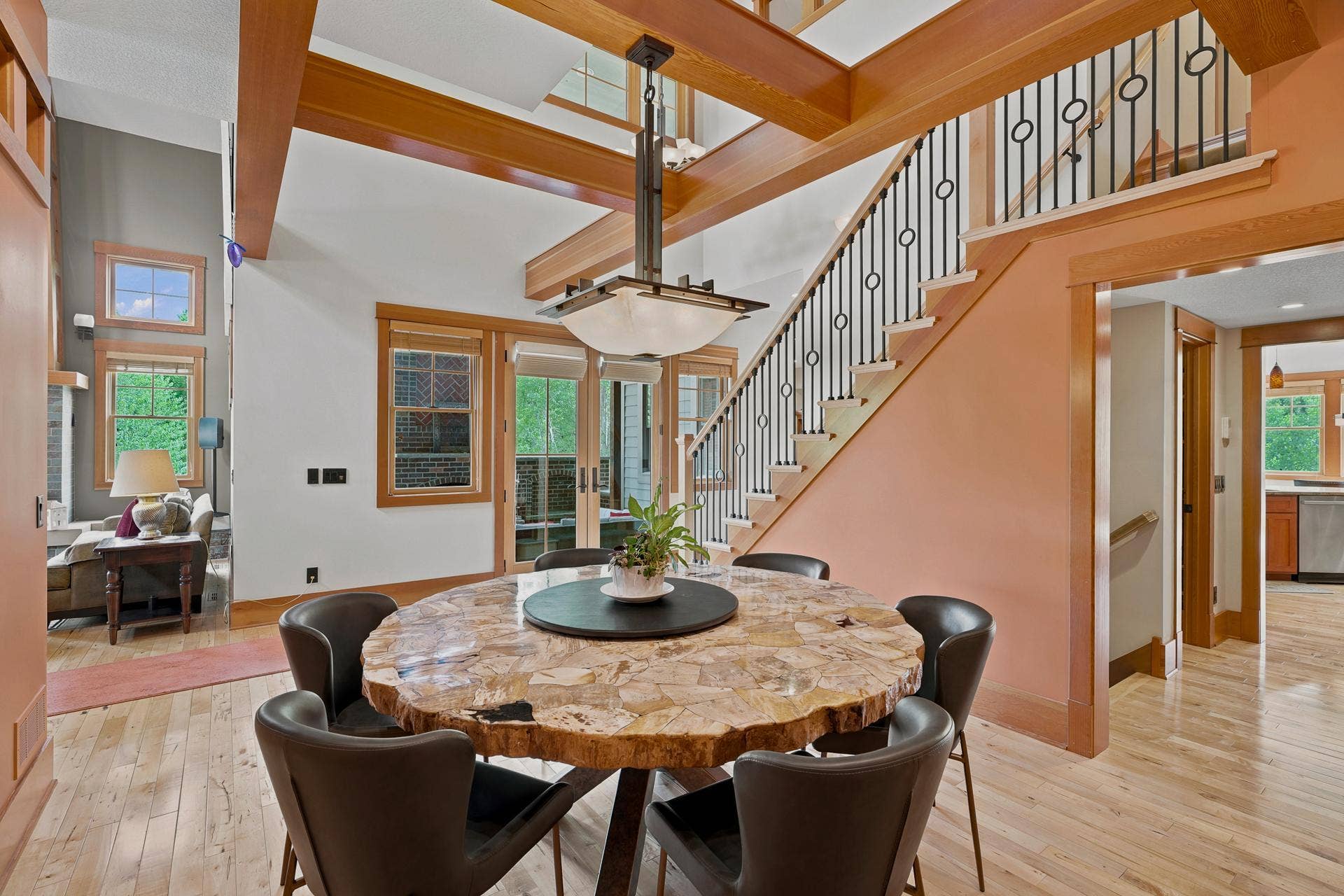 10721 Watersedge Lane, Woodbury, MN 55129 10721 Watersedge Lane, Woodbury, MN 55129