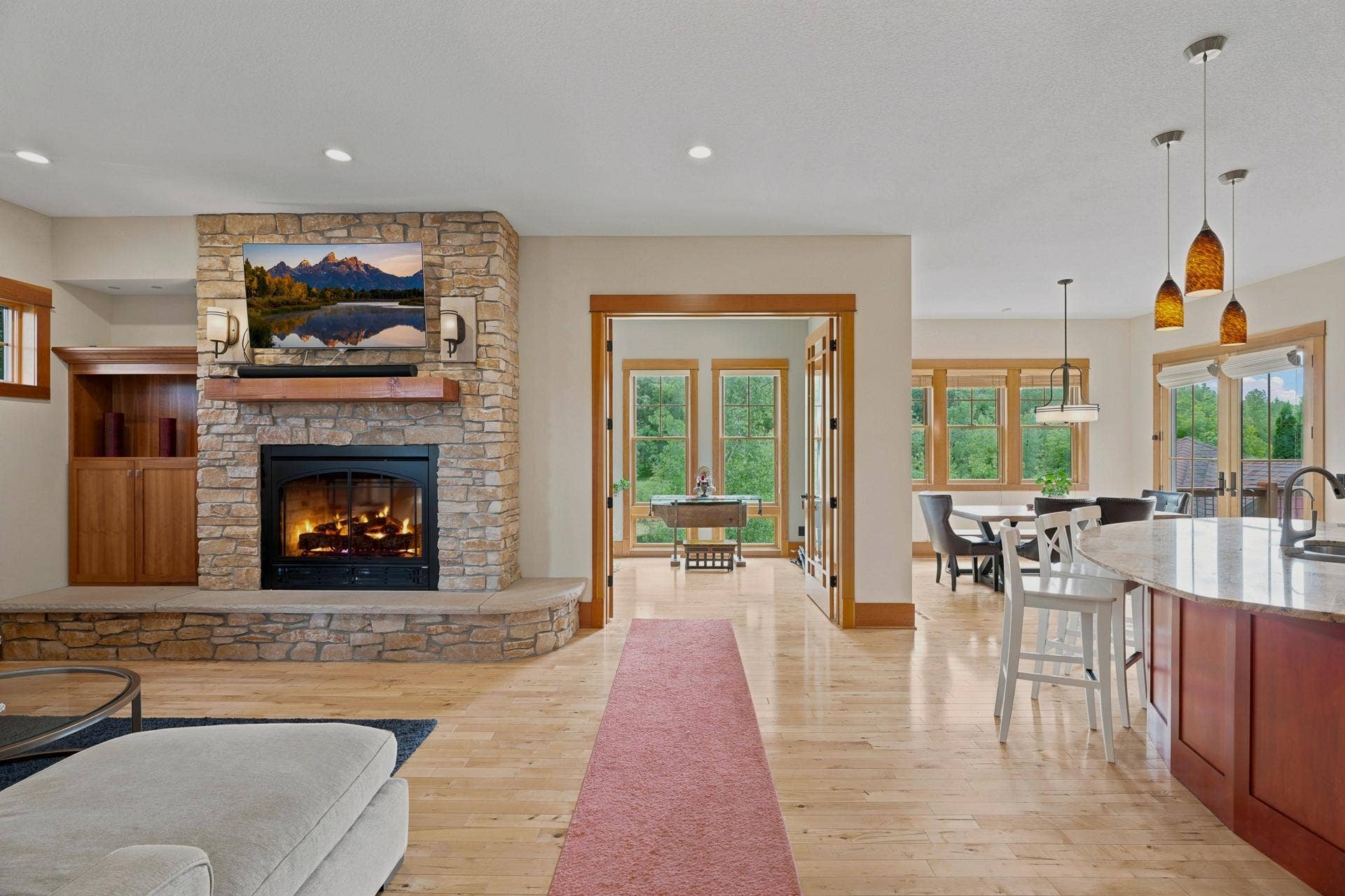 10721 Watersedge Lane, Woodbury, MN 55129 10721 Watersedge Lane, Woodbury, MN 55129