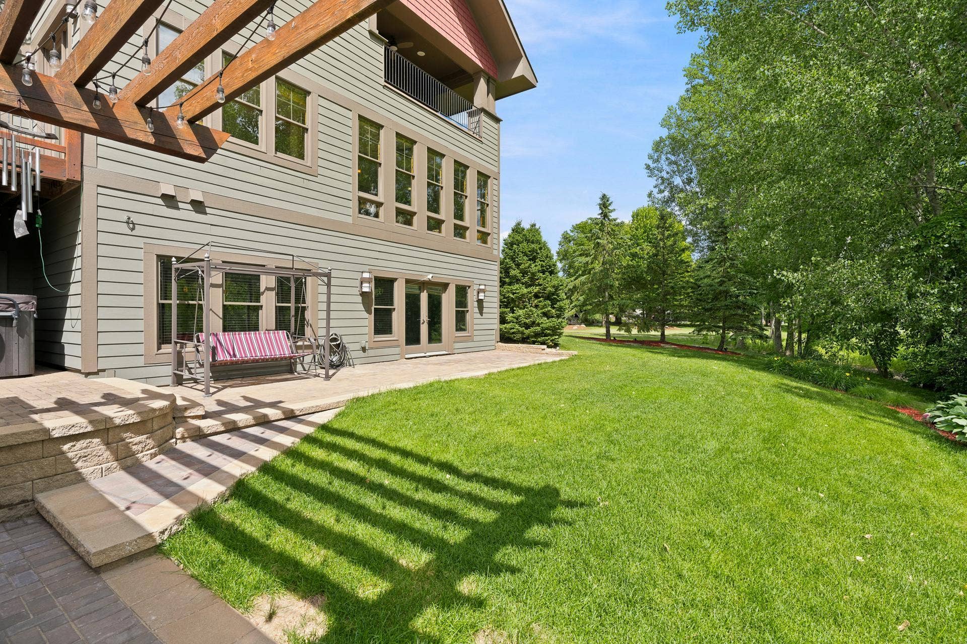 10721 Watersedge Lane, Woodbury, MN 55129 10721 Watersedge Lane, Woodbury, MN 55129