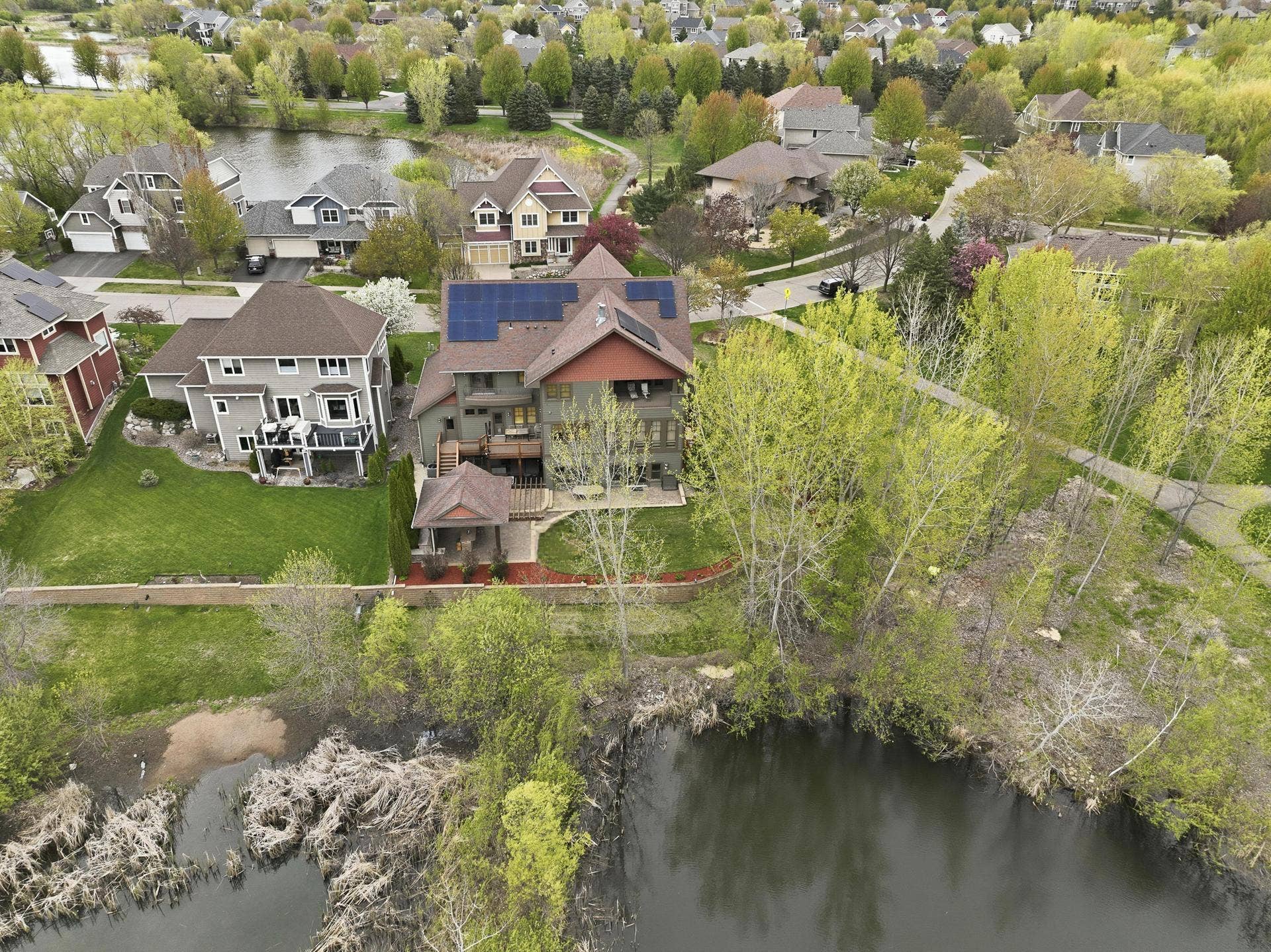 10721 Watersedge Lane, Woodbury, MN 55129 10721 Watersedge Lane, Woodbury, MN 55129