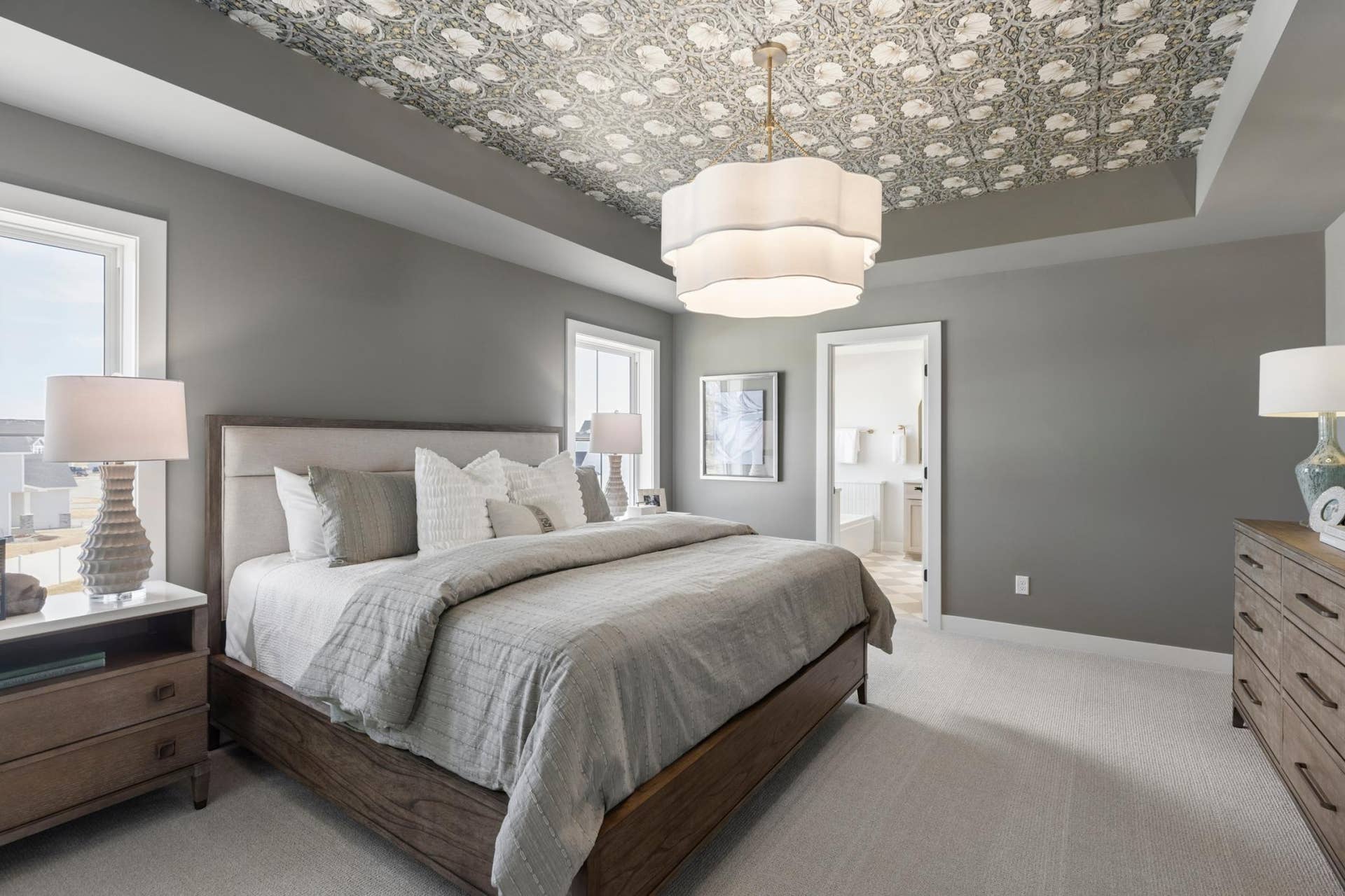 5003 Airlake Drive, Woodbury, MN 55129 Spacious primary bedroom with private bath and large walk-in closet.