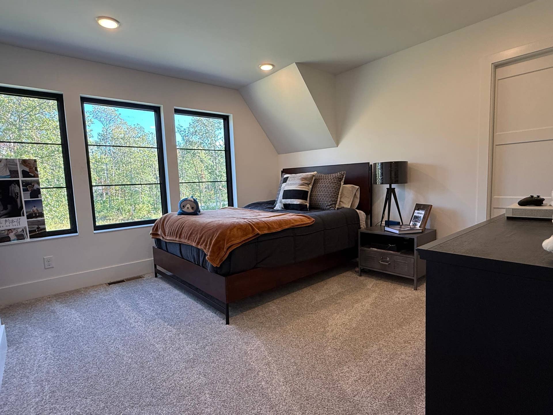4621 Waville Road NE, Bemidji, MN 56601 Upstairs suite