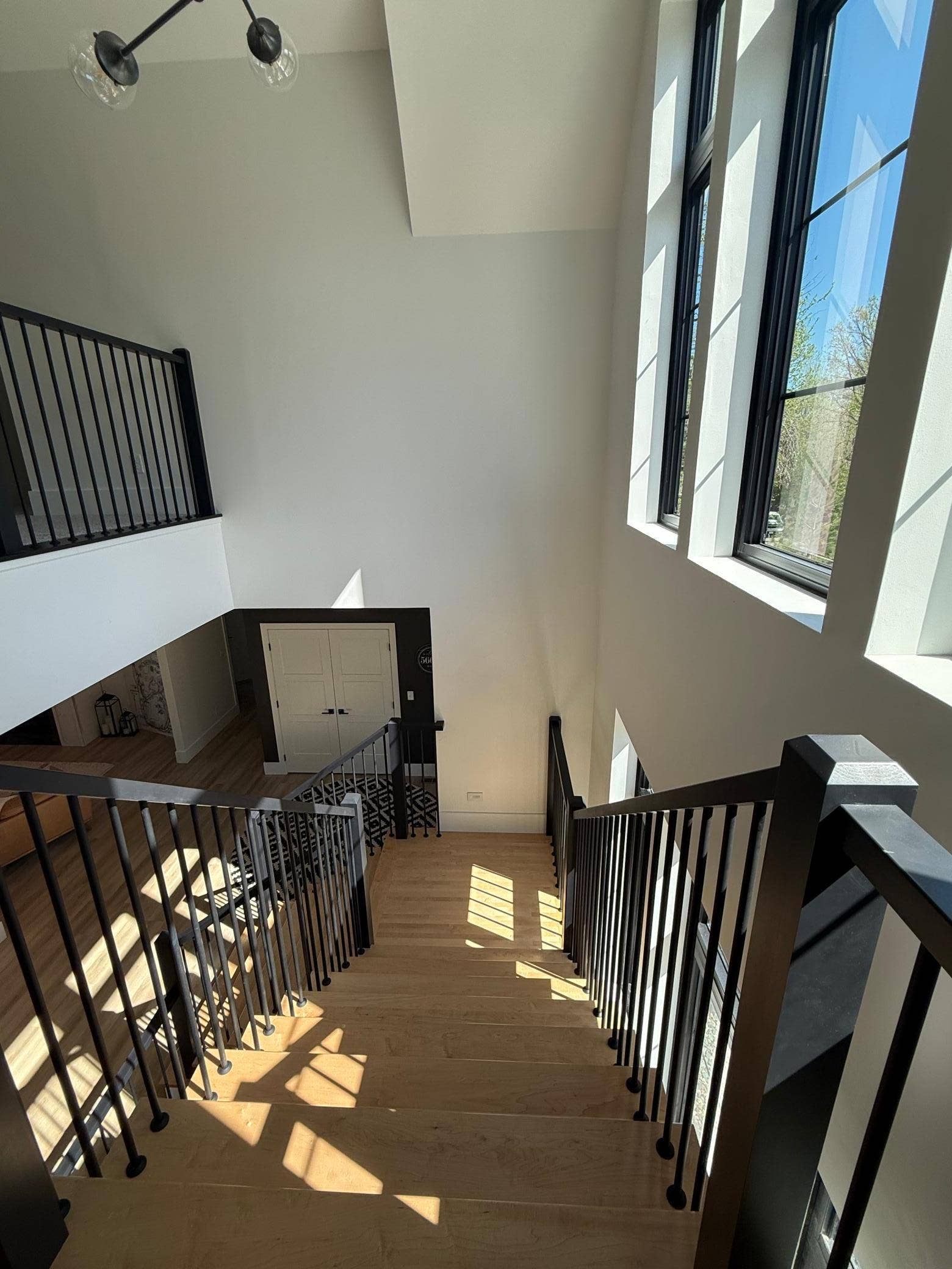4621 Waville Road NE, Bemidji, MN 56601 Floating stairwell