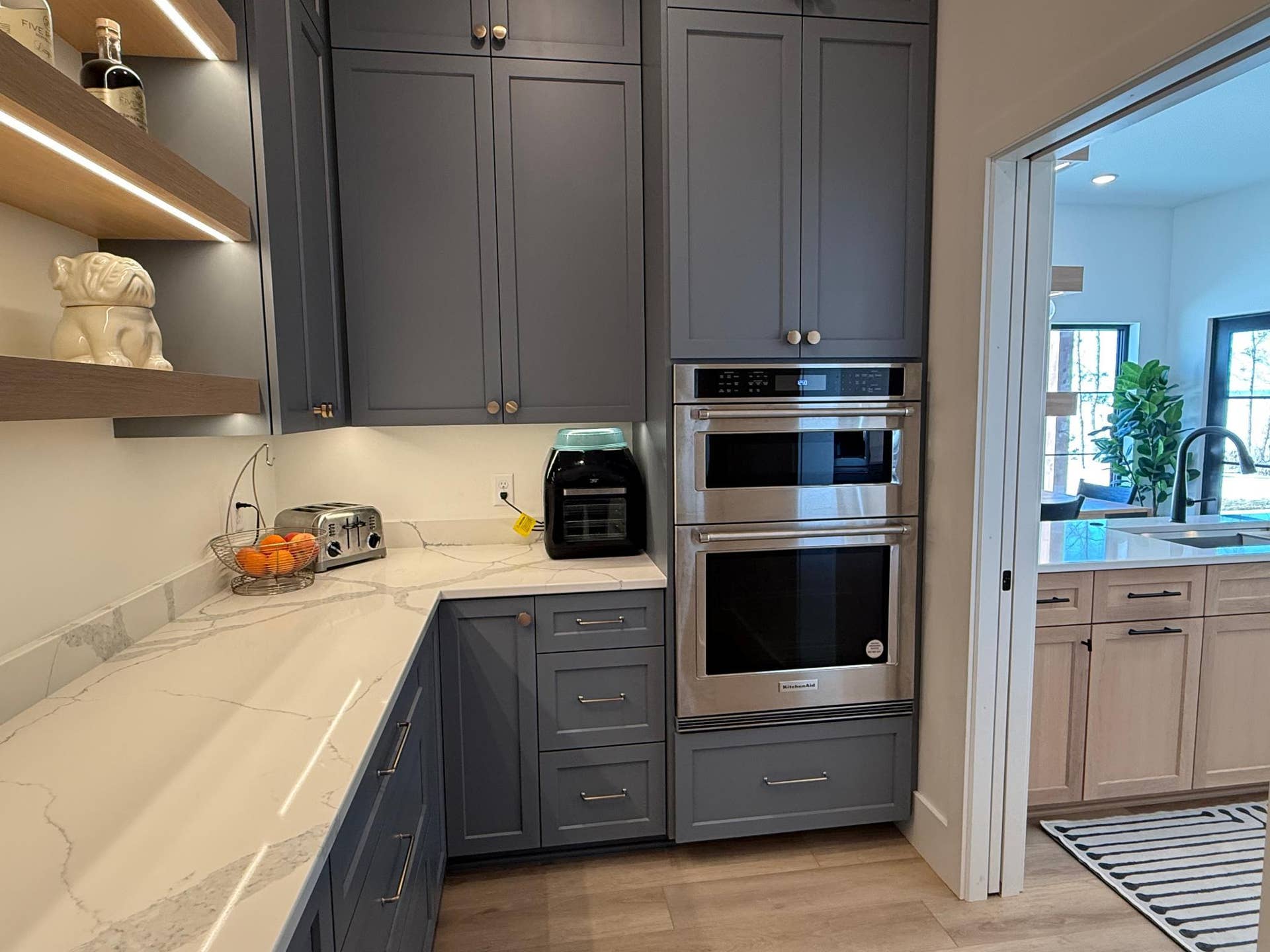 4621 Waville Road NE, Bemidji, MN 56601 Butler pantry1