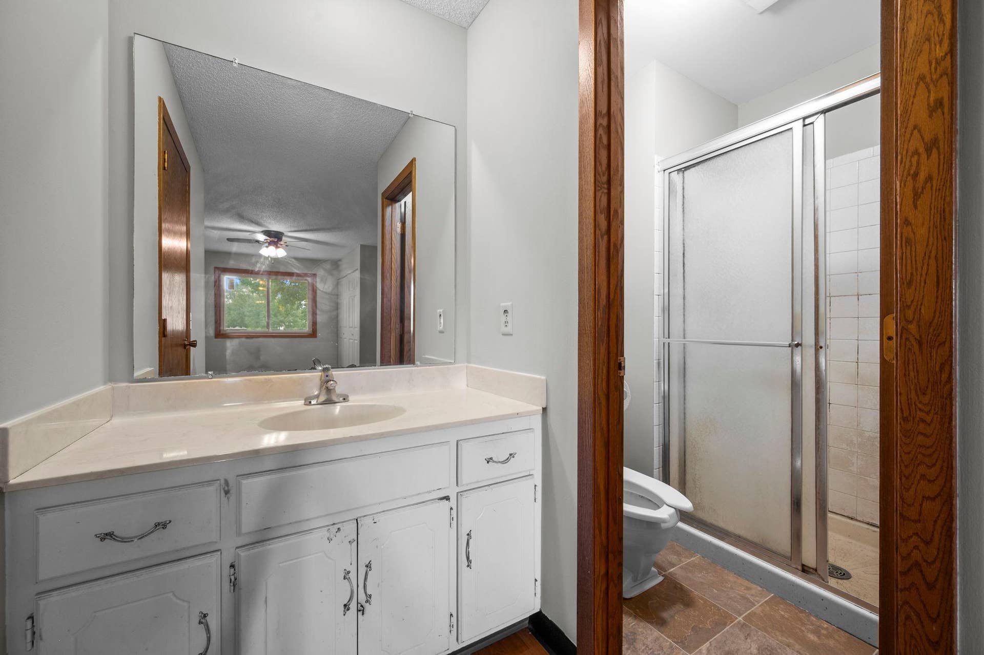 5451 Upper 147th Street W, Apple Valley, MN 55124 5451 Upper 147th Street W, Apple Valley, MN 55124