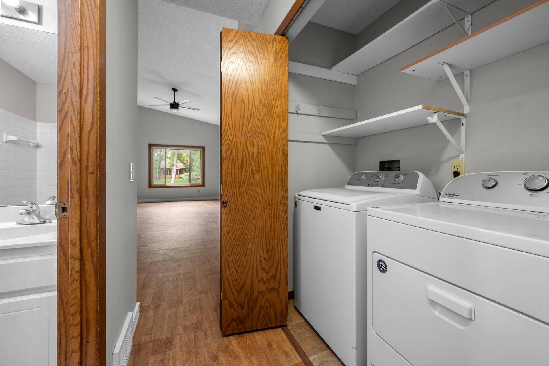 5451 Upper 147th Street W, Apple Valley, MN 55124 5451 Upper 147th Street W, Apple Valley, MN 55124