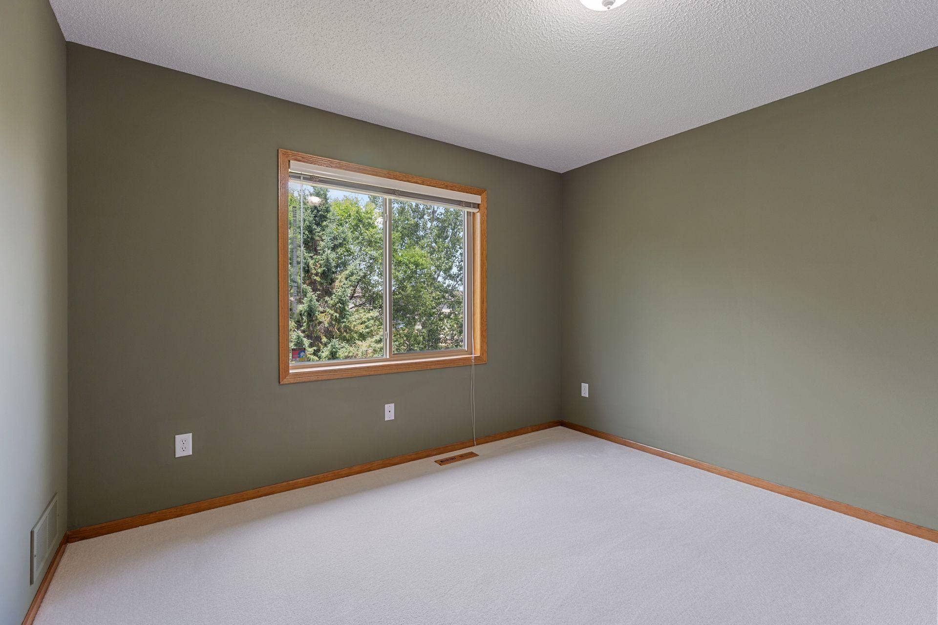 3RD BEDROOM ON UPPER LEVEL