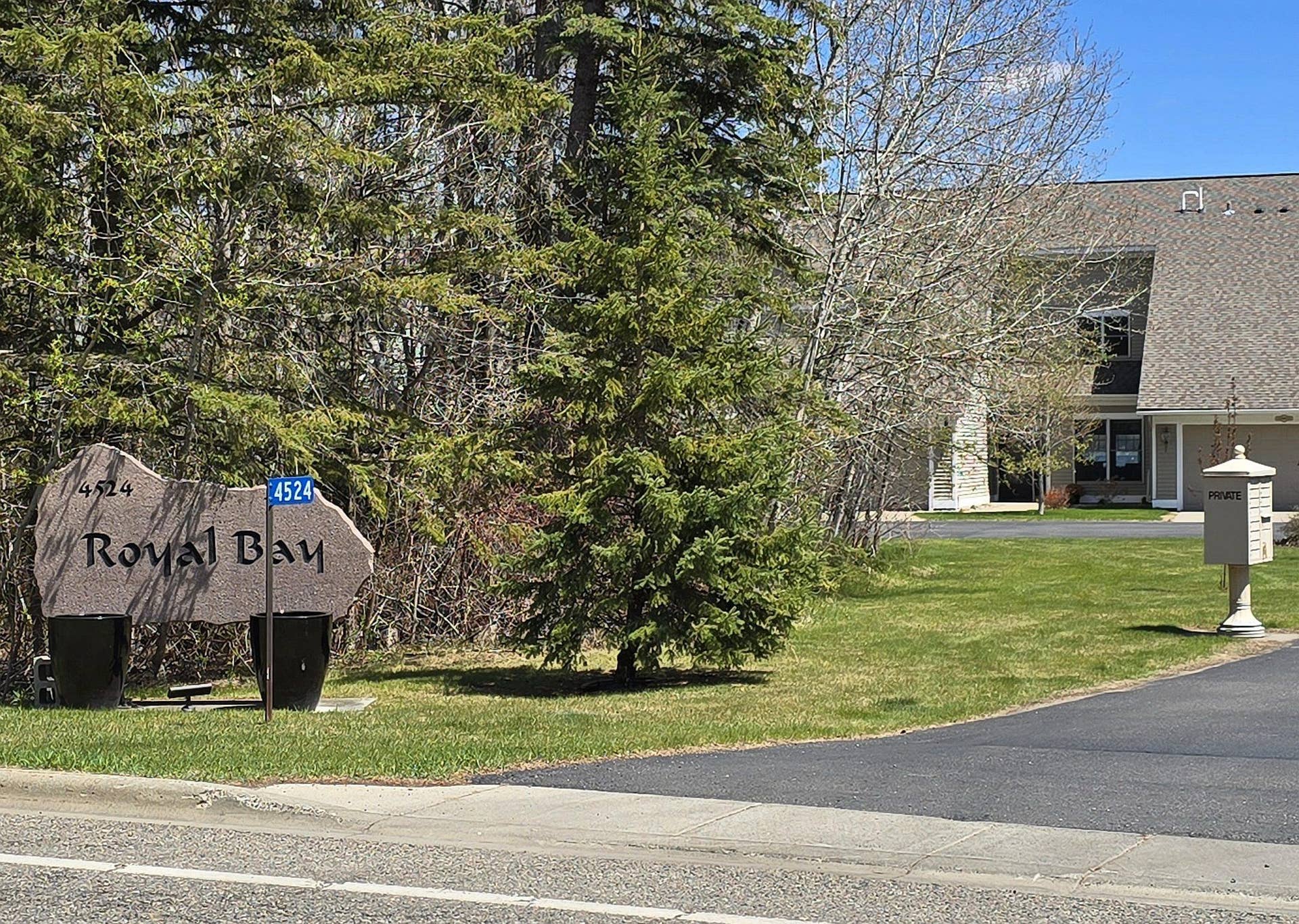 4524 Birchmont Drive NE, #4, Bemidji, MN 56601 street.jpg