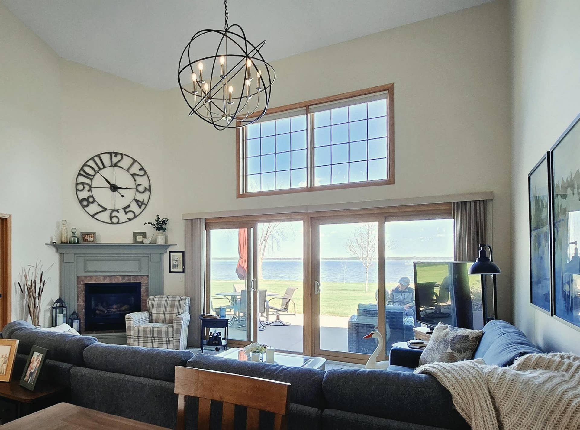 4524 Birchmont Drive NE, #4, Bemidji, MN 56601 great room5.jpg