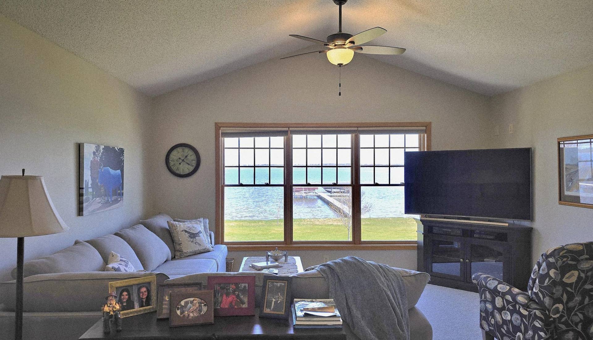 4524 Birchmont Drive NE, #4, Bemidji, MN 56601 lakeside upper bedroom.jpg