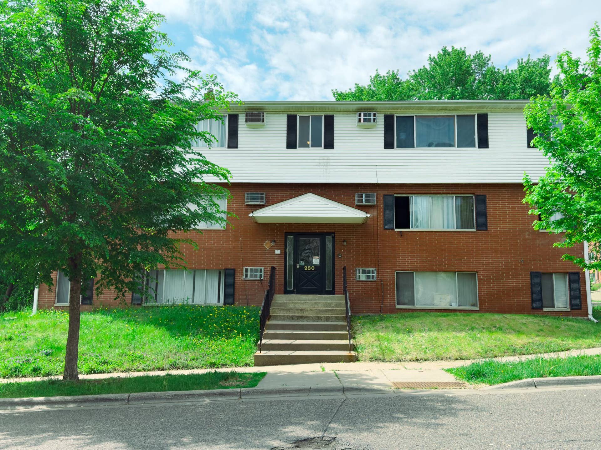 280 Winifred Street W, 104, Saint Paul, MN 55107 Main.jpg