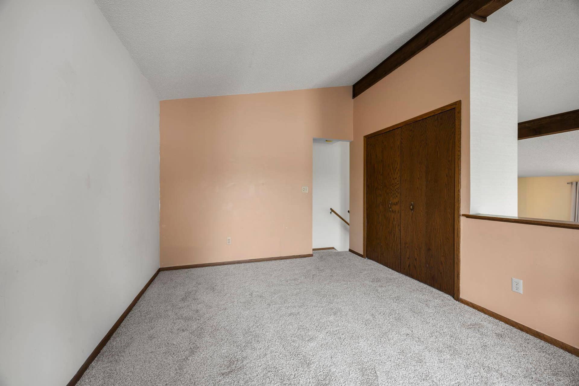 5367 Hyland Place, Bloomington, MN 55437 5367 Hyland Place, Bloomington, MN 55437