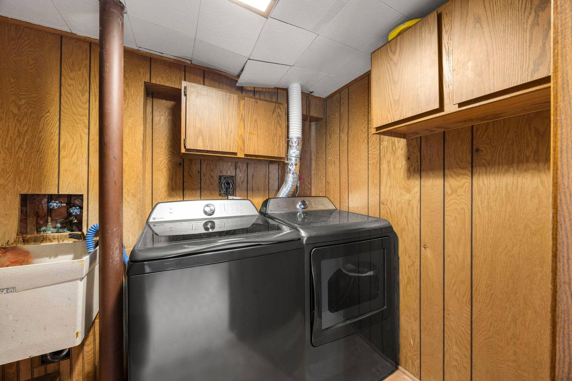 5367 Hyland Place, Bloomington, MN 55437 5367 Hyland Place, Bloomington, MN 55437